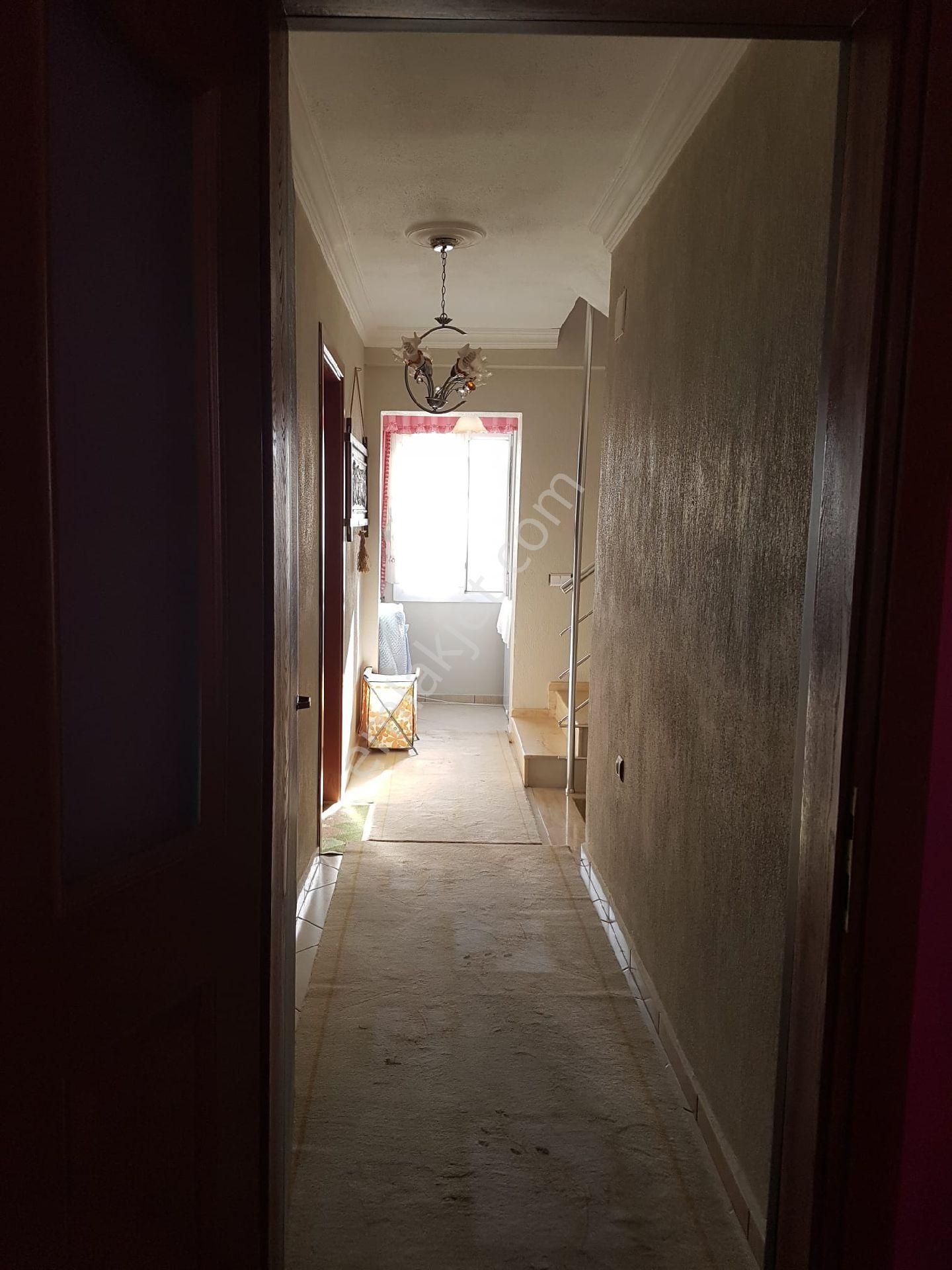 Urla Gülbahçede Denız Manzaralı Satılık 4 Katlı Villa - Görsel 21