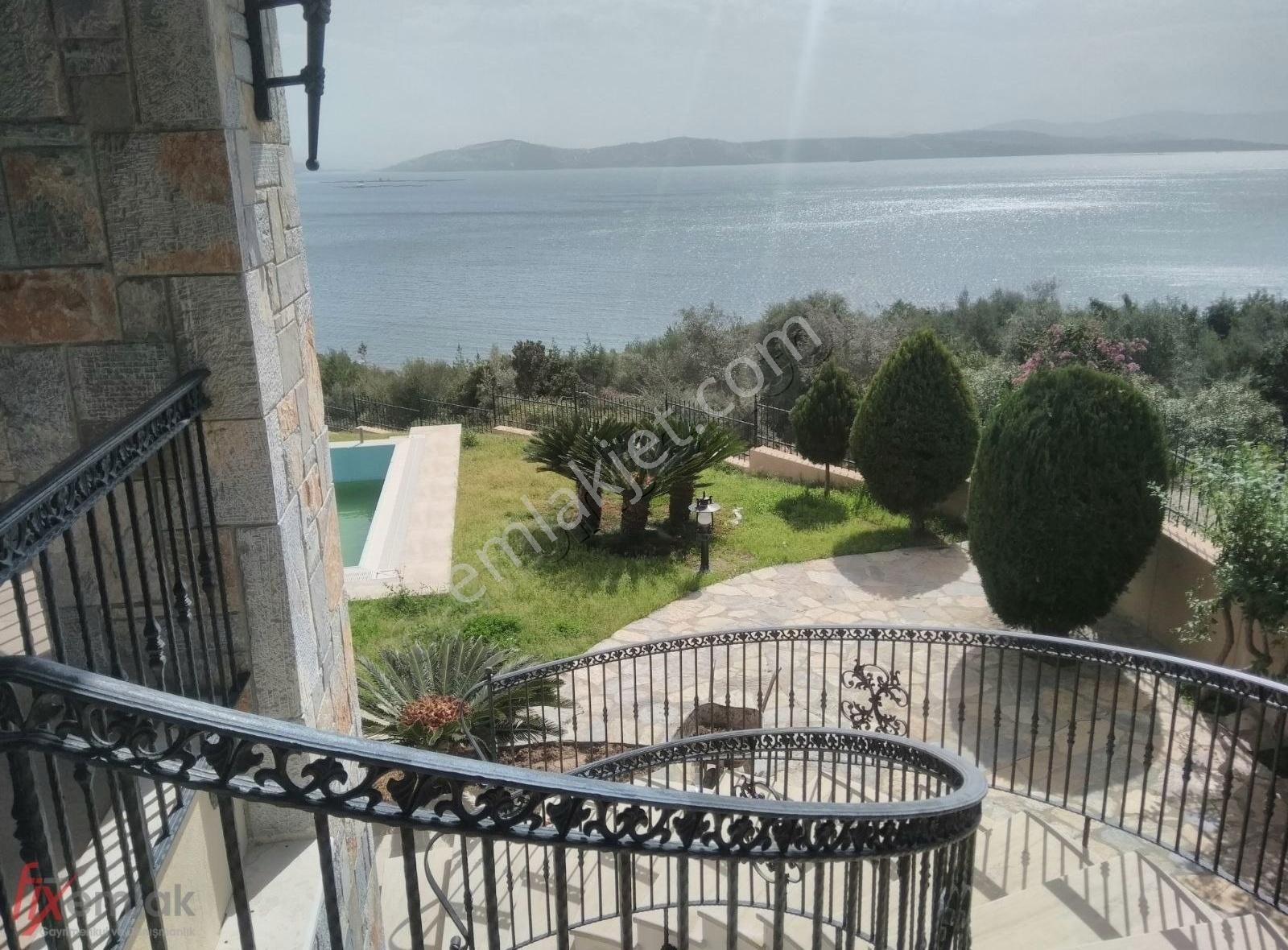 Denize Sıfır Konumda 9+2 900 M2 Muhteşem Malikane
