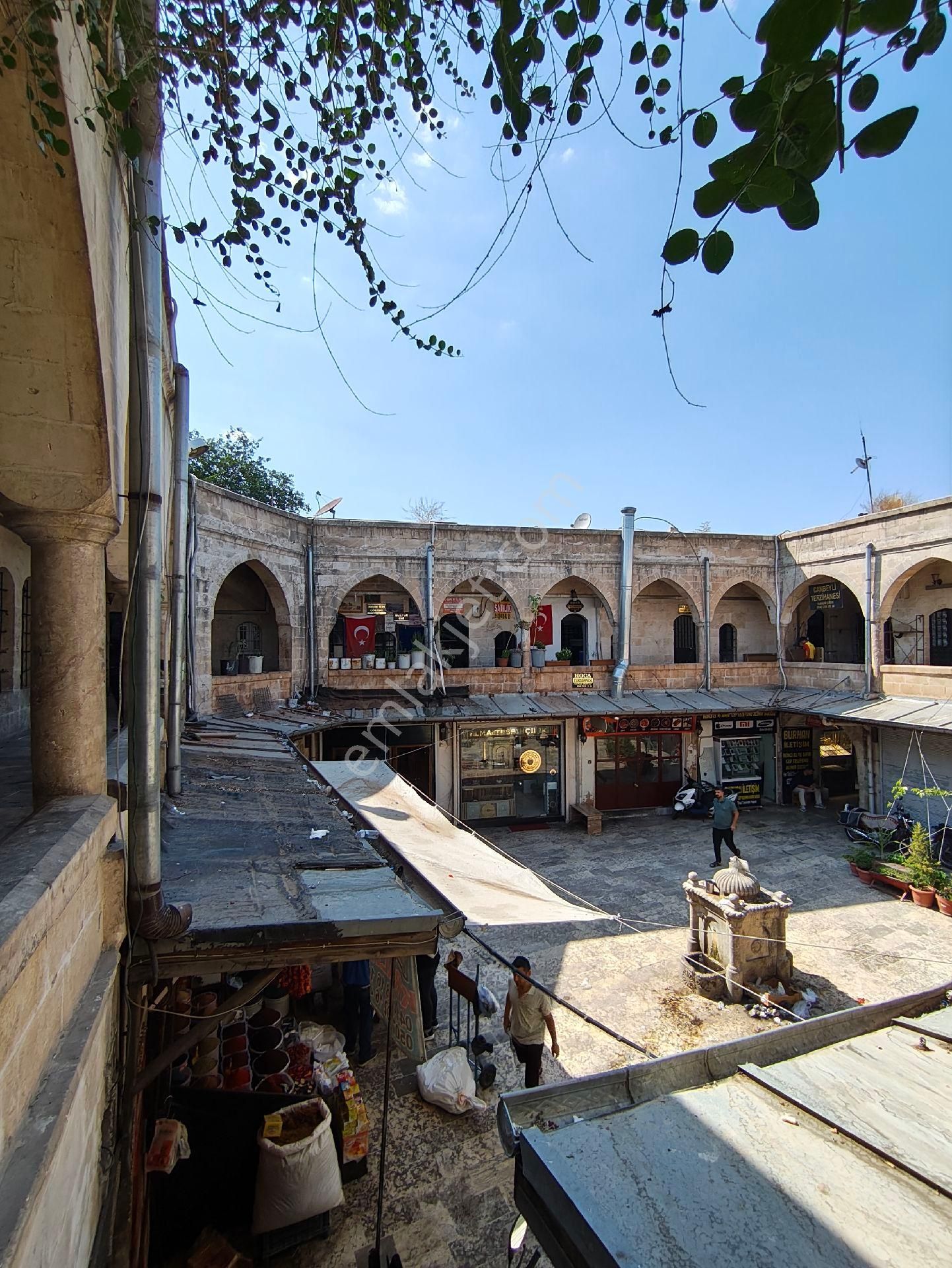 Satılık Uygun Fiyata Tarihi Eser Mencek Hanında Dükkan - Görsel 5