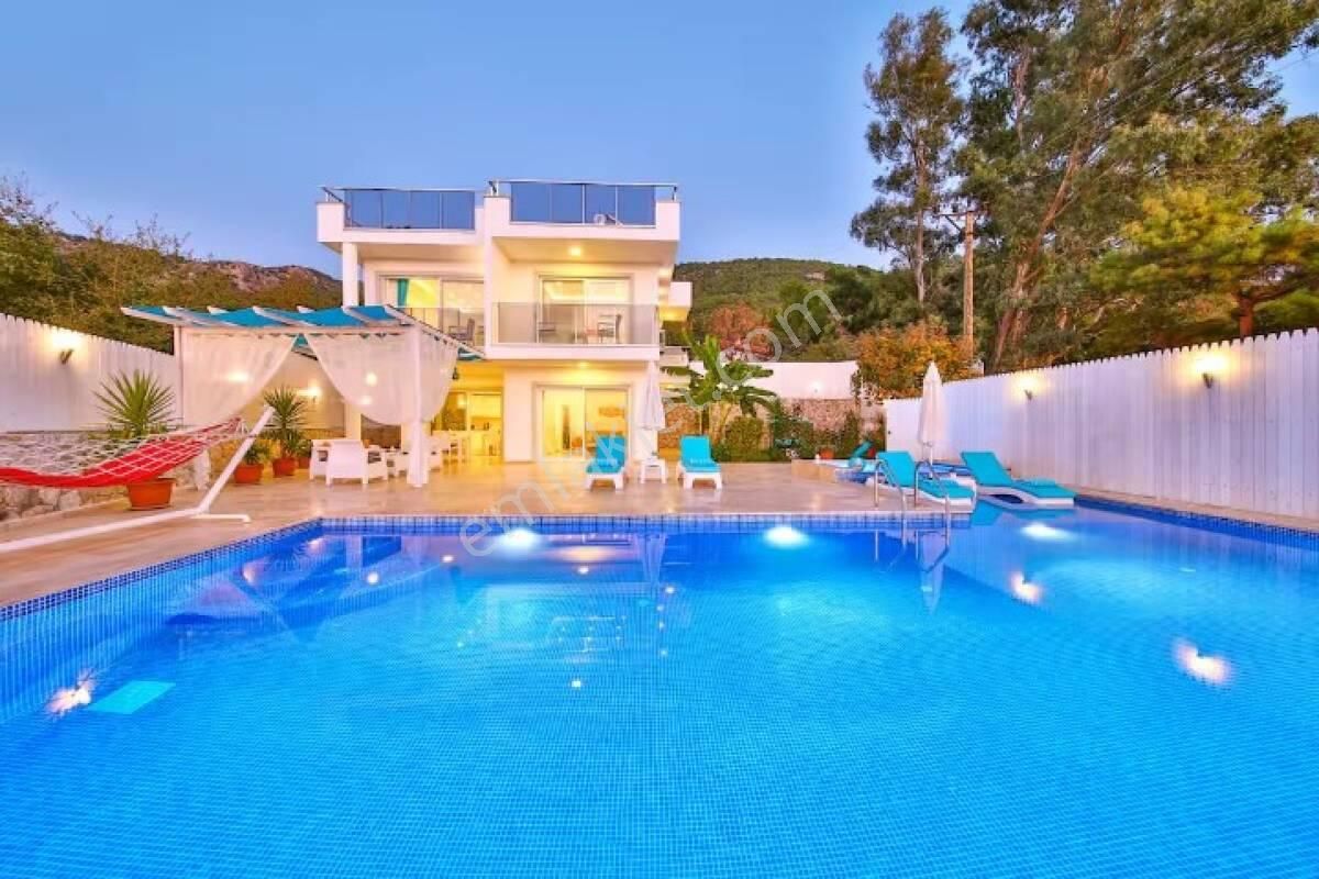 Antalya Kaş Lüks Kiralık Villa- Villa Çiğdem
