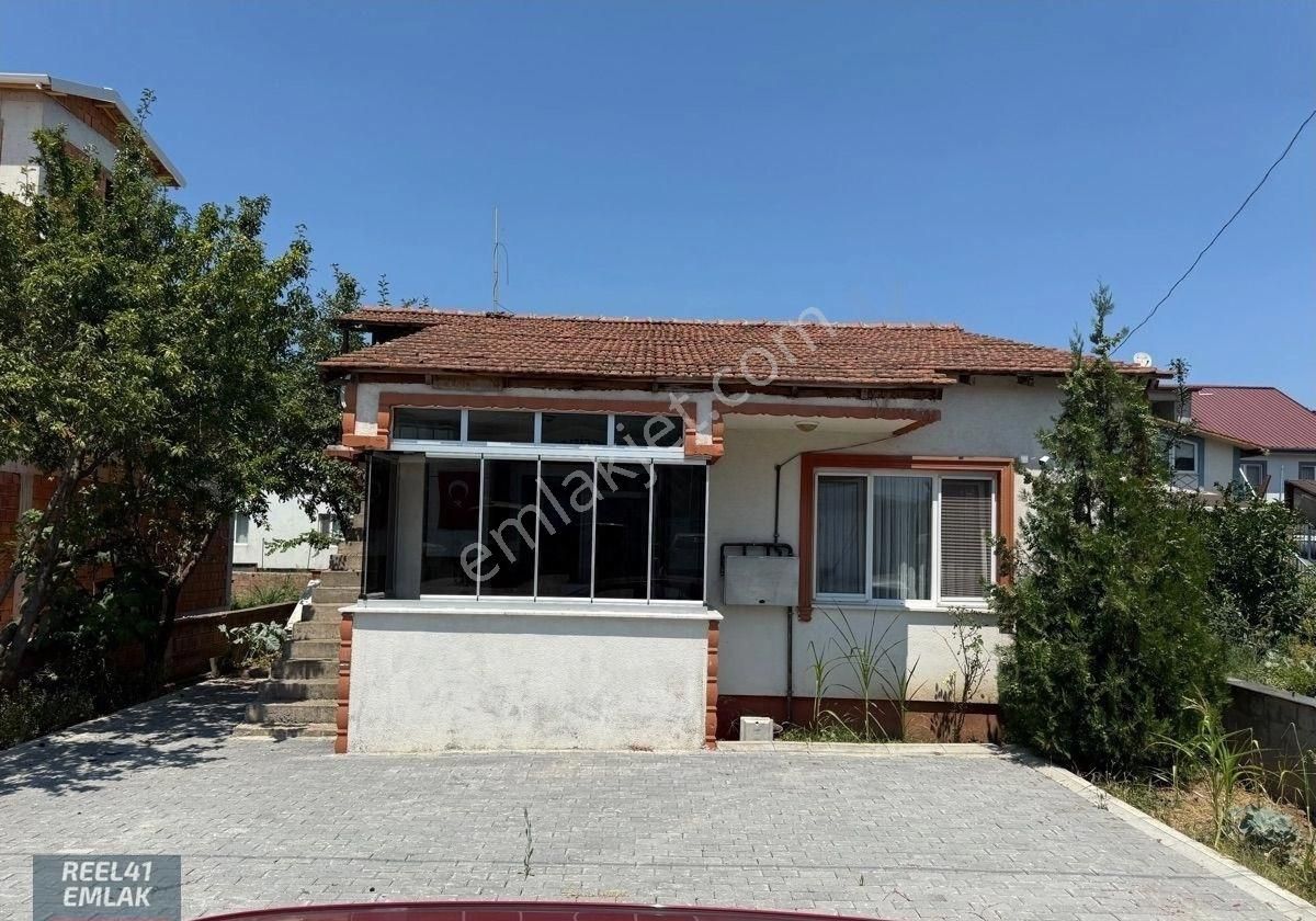 Vezirçiftliği Nde Satılık Müstakil