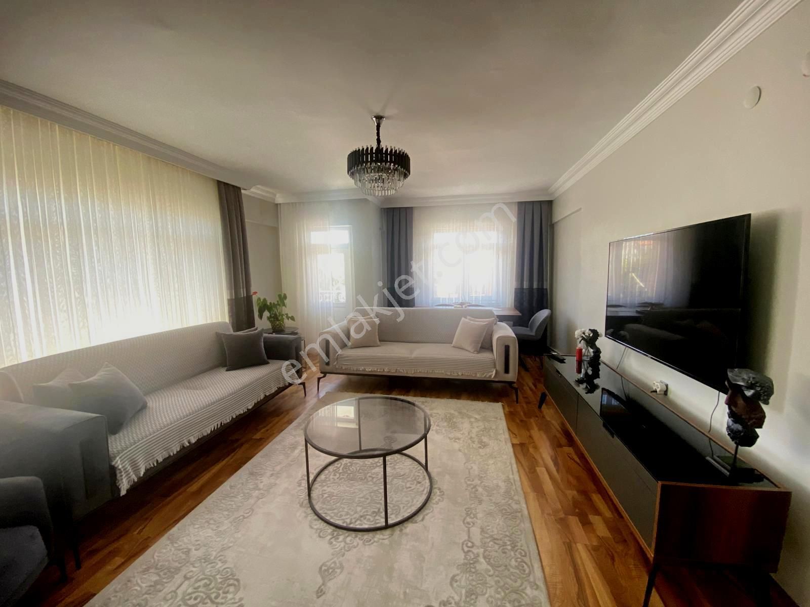 Uzman Emlak'dan İncirli Mh'de Cadde Yakını Katta Full Yapılı Manzaralı,güneşli Bağımsız 3+1 Daire - Görsel 4