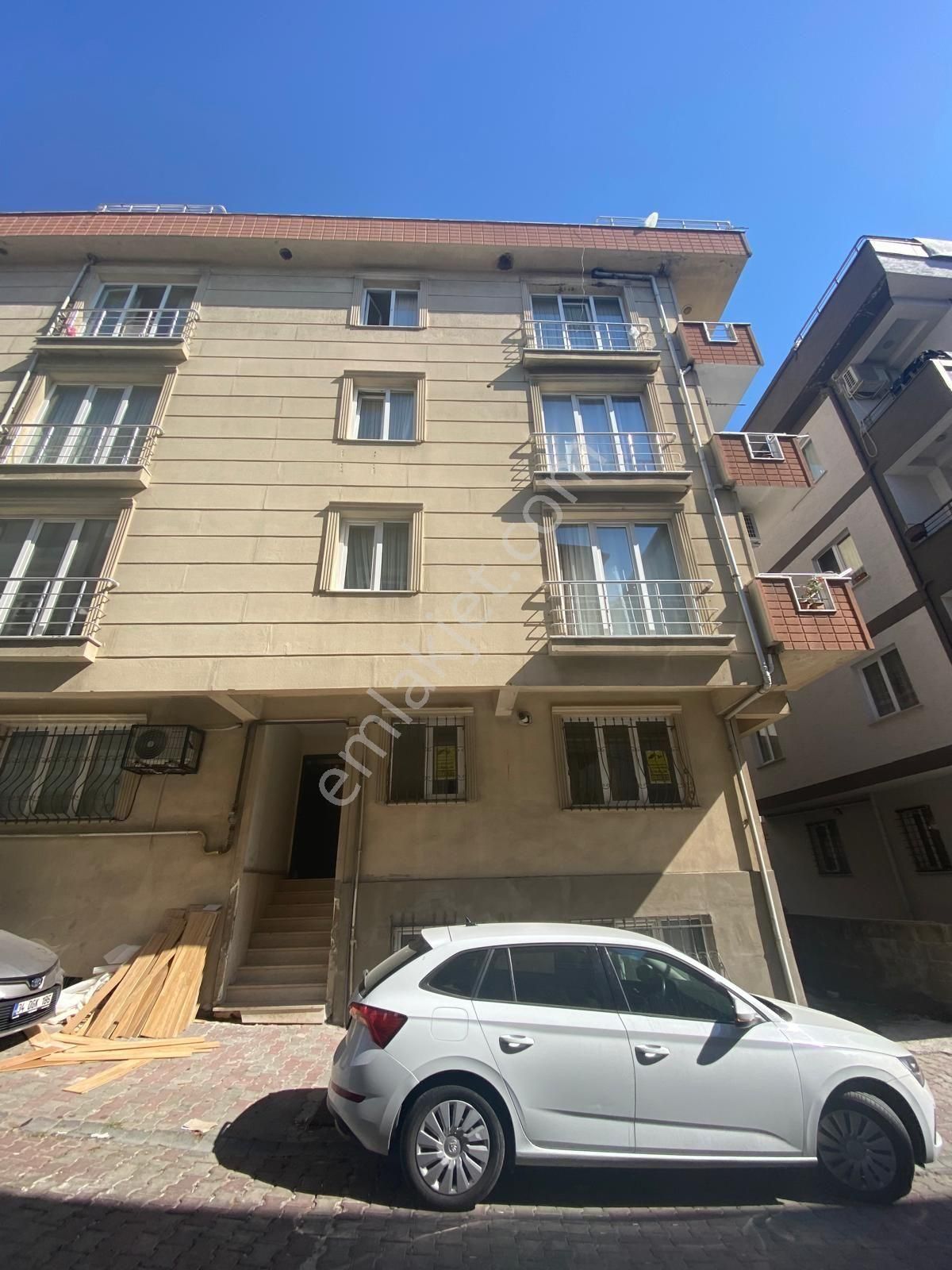 Arı Emlak'tan Kiralık 75m2 Yüksek Giriş Daire