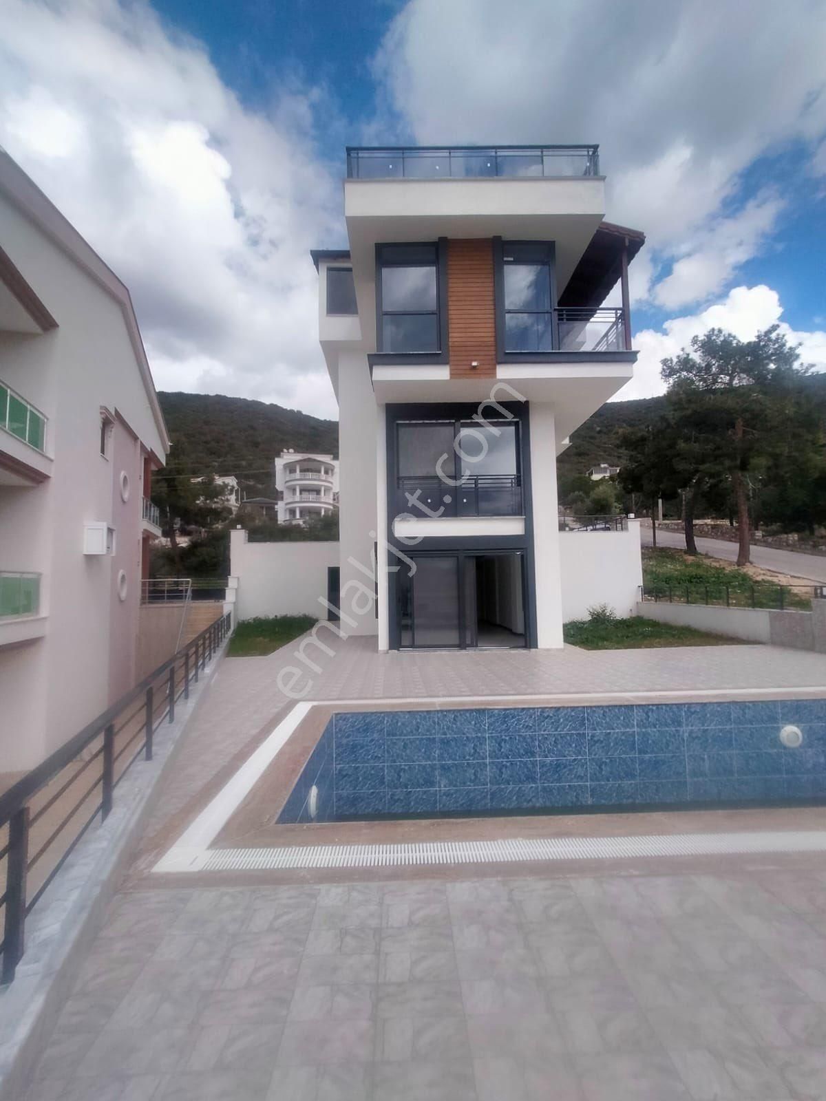 Didim/akbük Te Panoramik Deniz Manzaralı Müstakil Villa