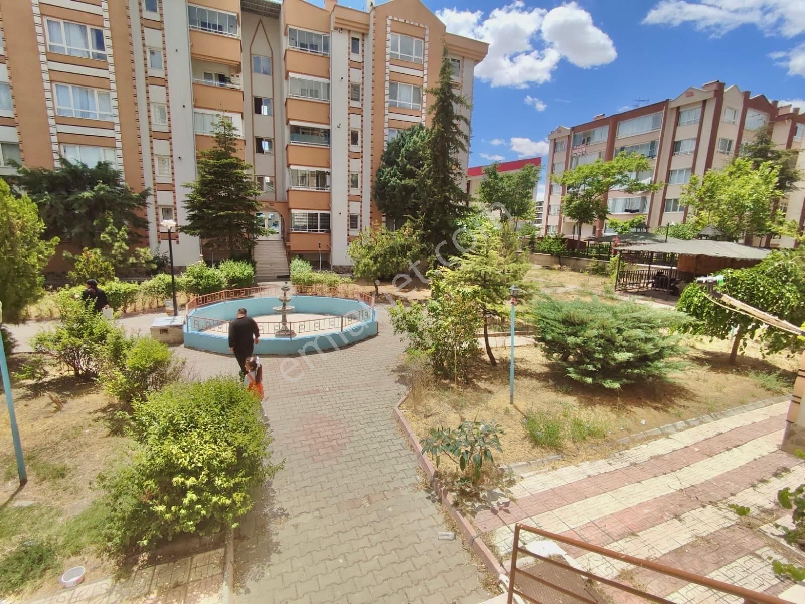 Gökçek Mah. 3+1 Site İçerisinde Bağımsız Salon Satılık Daire
