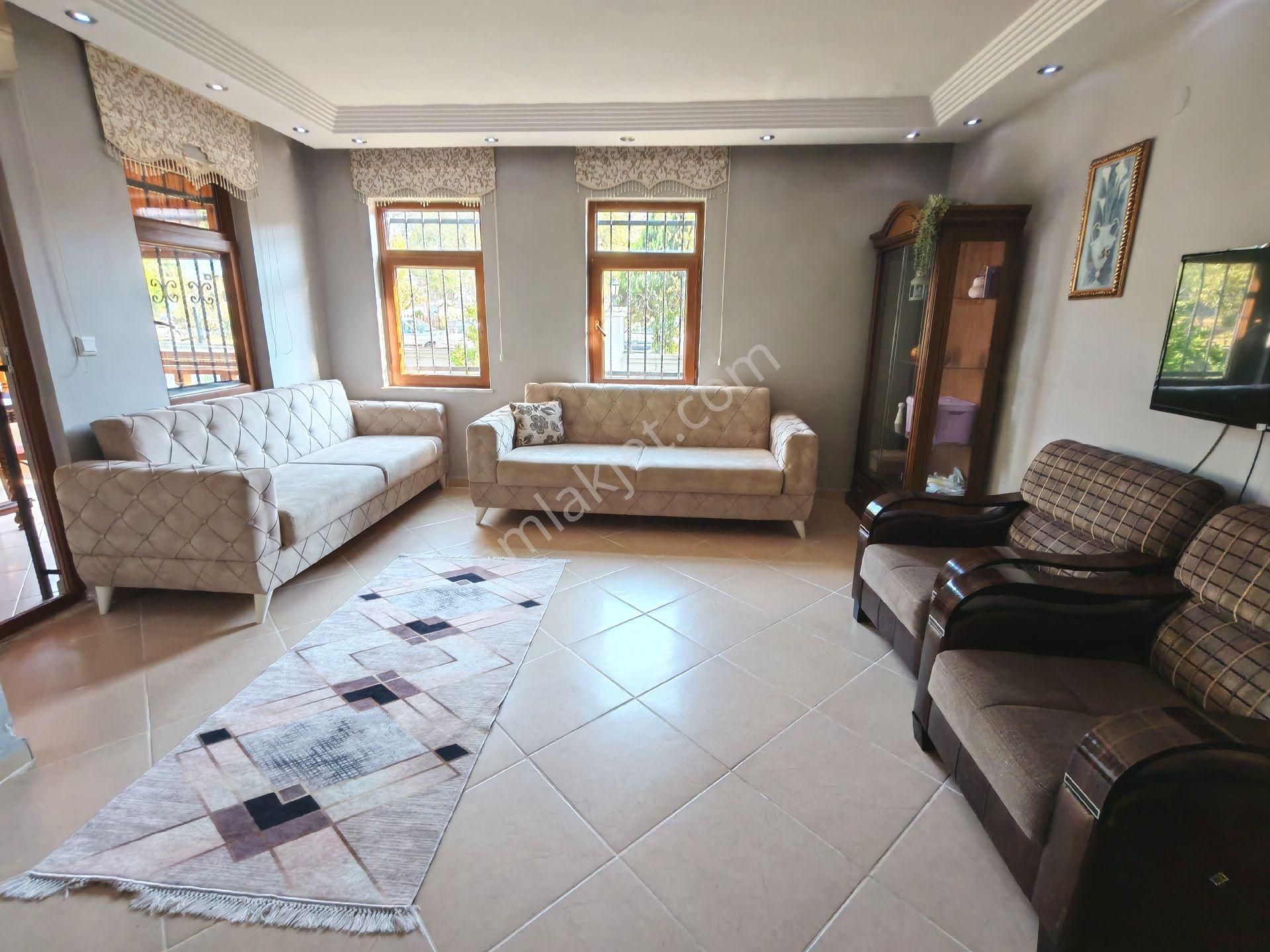 Aziziye Müstakil 250m2 Denize 2dk Geniş Bahçeli, Veranda Remax - Görsel 31