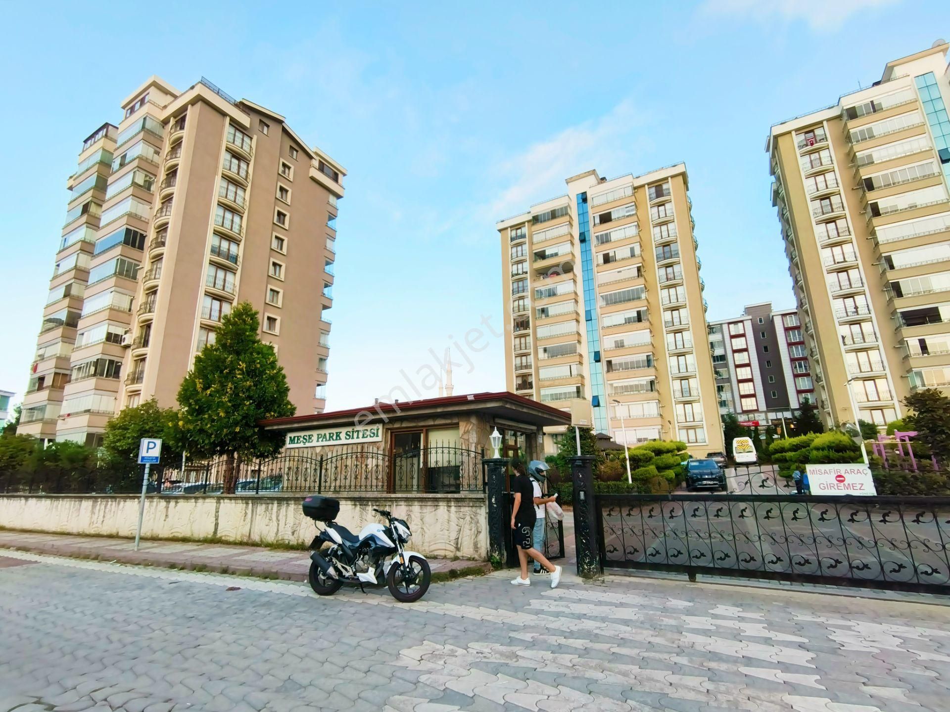 Hasköy Meşe Park Sitesinde Muhteşem Deniz Manzaralı Satılık 3+1