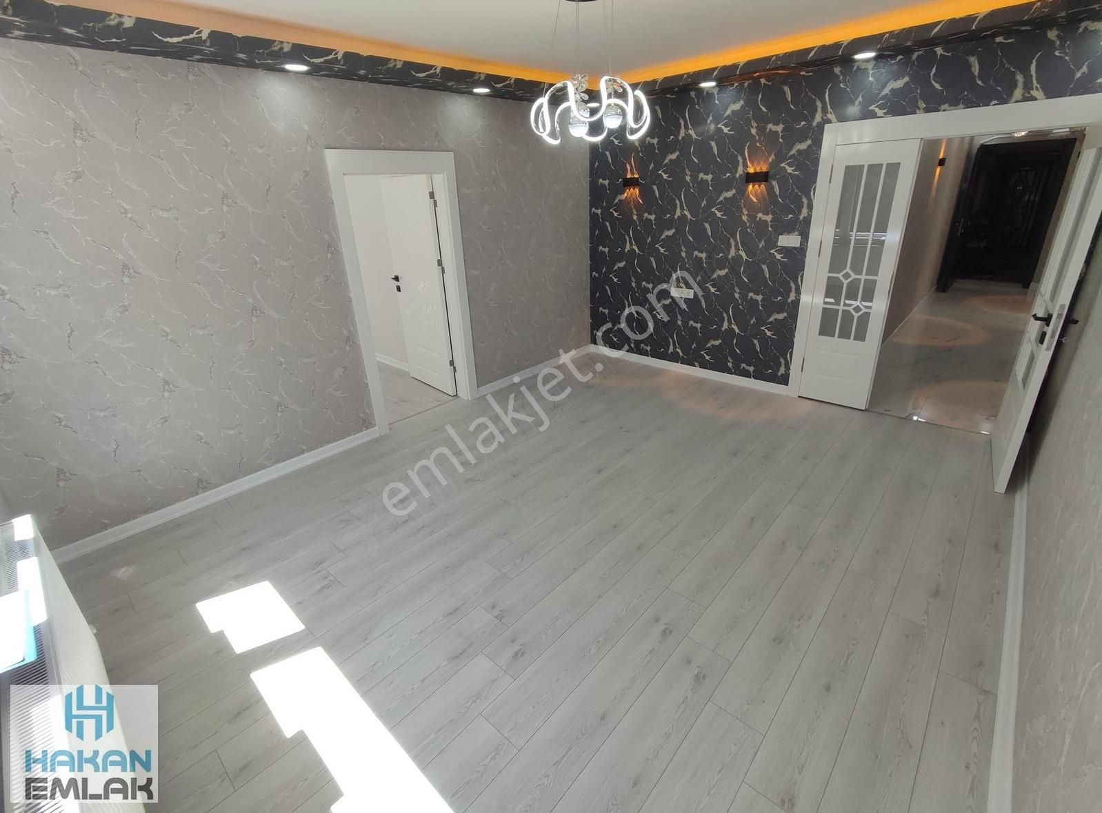 Maraşal Çakmak Mah. Ultra Lüks Yapılı Merkeze Yakın Daire