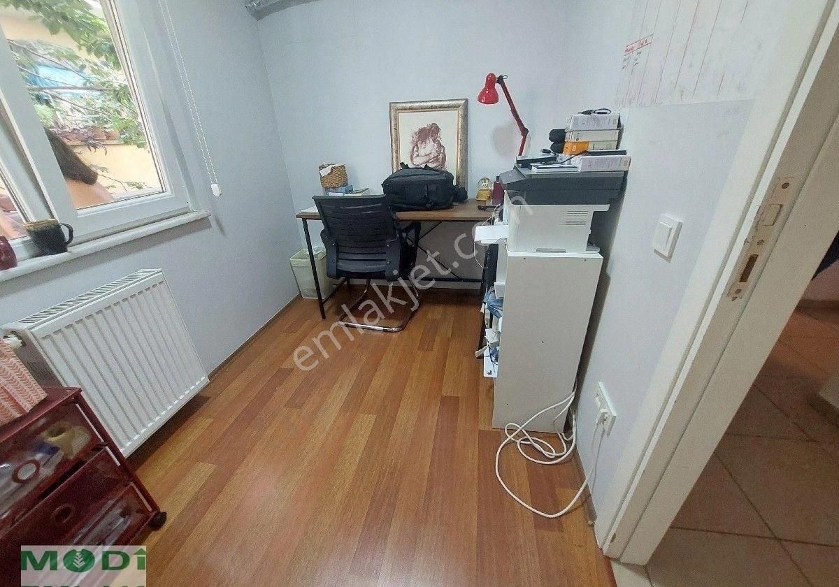 Moda Sahile Yakın Asansörlü Otoparklı Satılık 3+1 Ofis Daire - Görsel 13