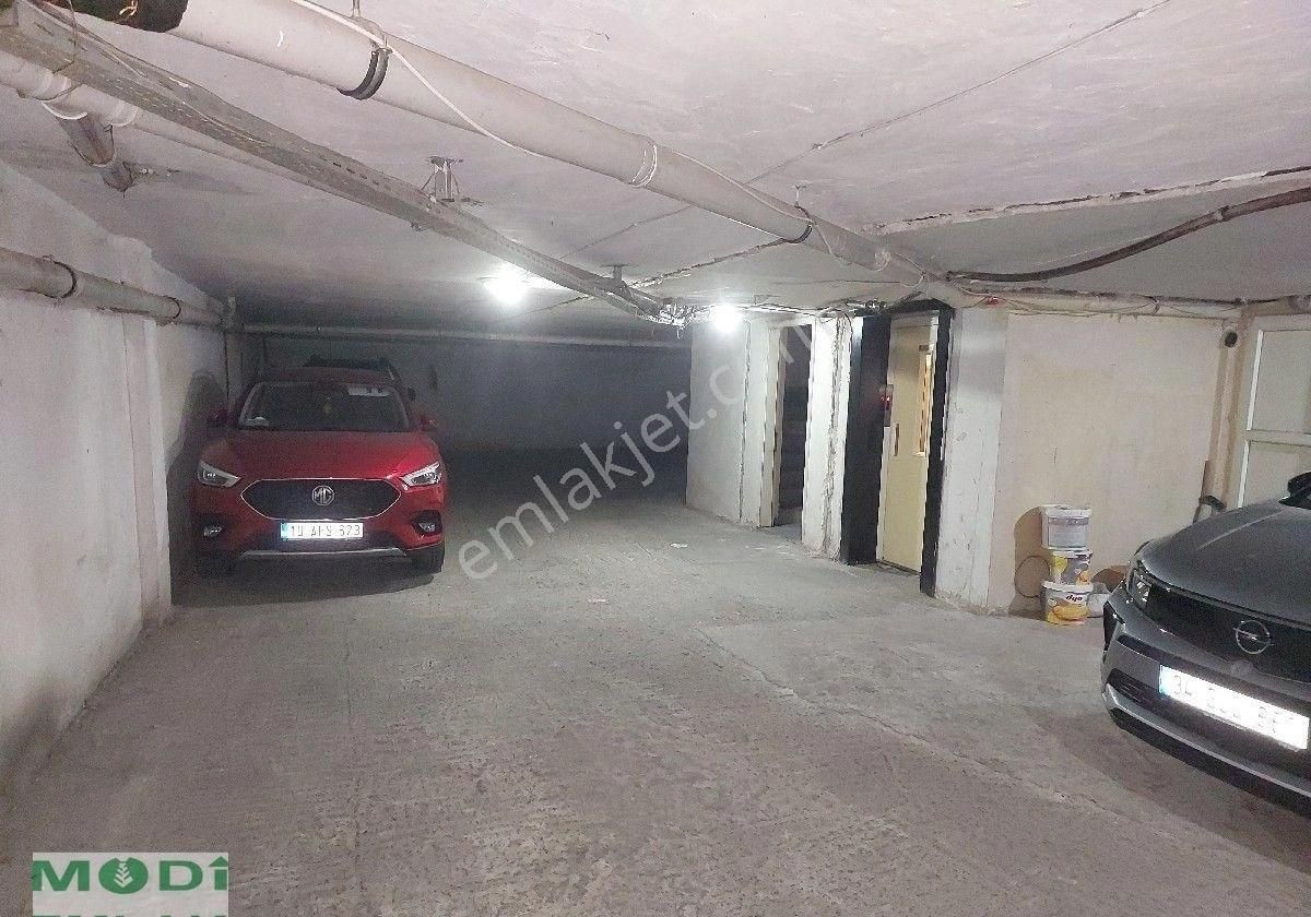 Moda Sahile Yakın Asansörlü Otoparklı Satılık 3+1 Ofis Daire - Görsel 25