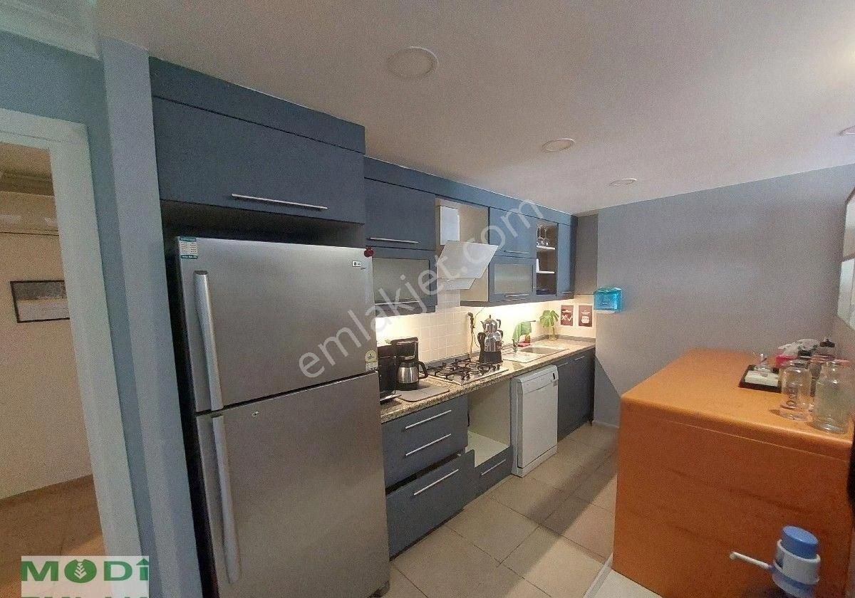 Moda Sahile Yakın Asansörlü Otoparklı Satılık 3+1 Ofis Daire - Görsel 11