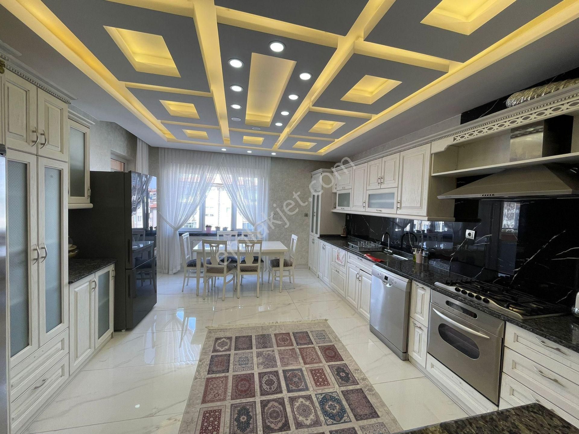 Ertaş Group'tan Atatürk Mah. Satılık 4+1 Daire