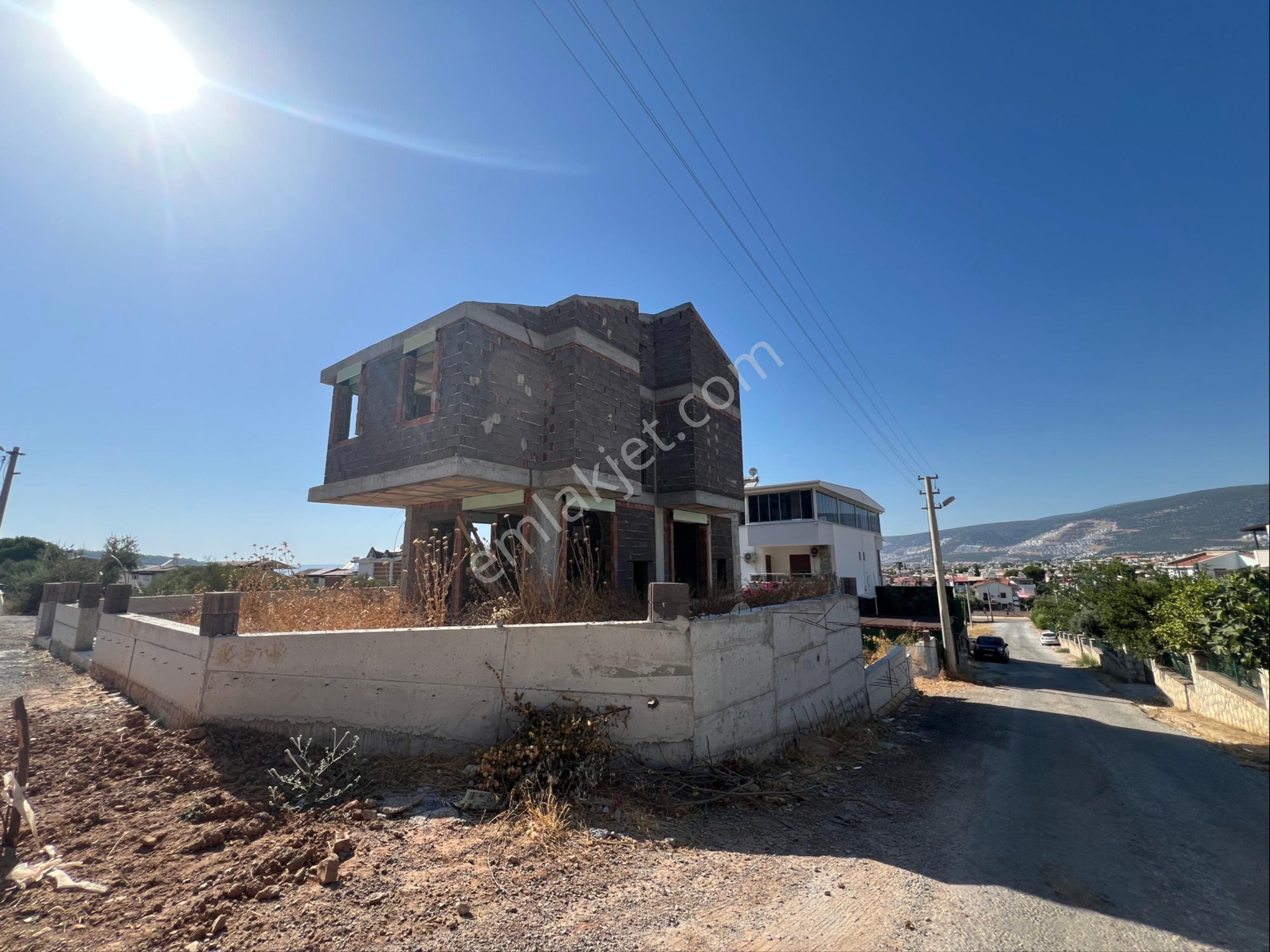 Alatlı Emlaktan Akbükte 1 Villa Parasına 2 Villa İnşaat Halinde Satılık - Görsel 22