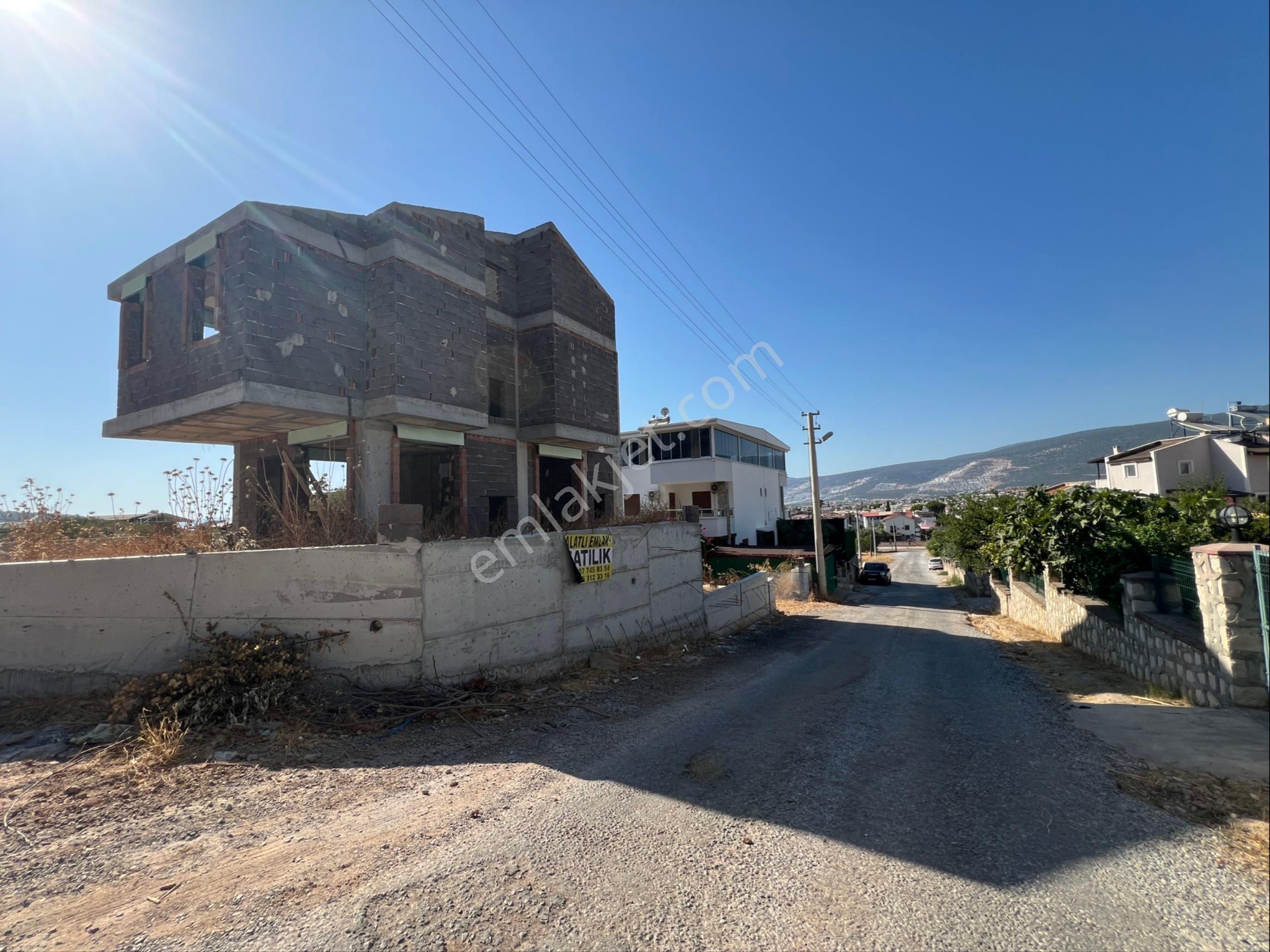 Alatlı Emlaktan Akbükte 1 Villa Parasına 2 Villa İnşaat Halinde Satılık - Görsel 18