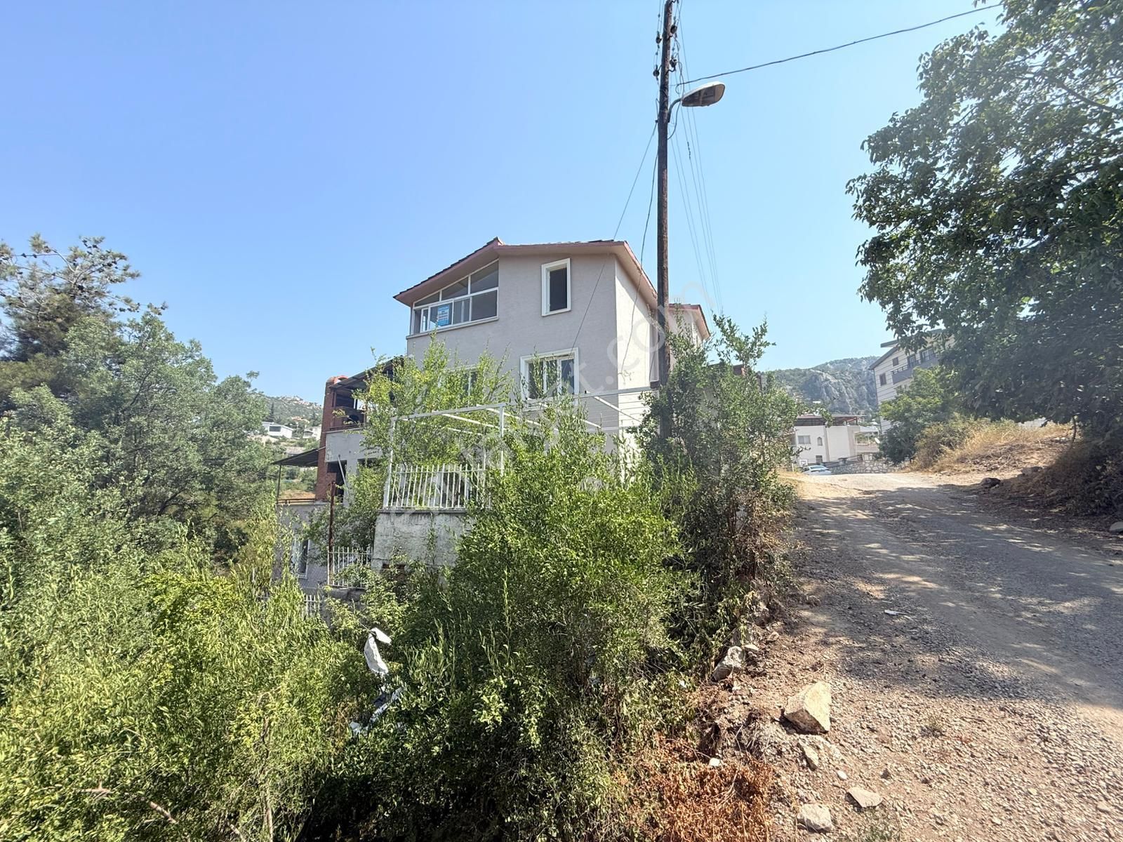 Arve'den Bekir Alanında 3 Katlı Ev Ve 1520 M² Arsayla Eşsiz Fırsat! - Görsel 17