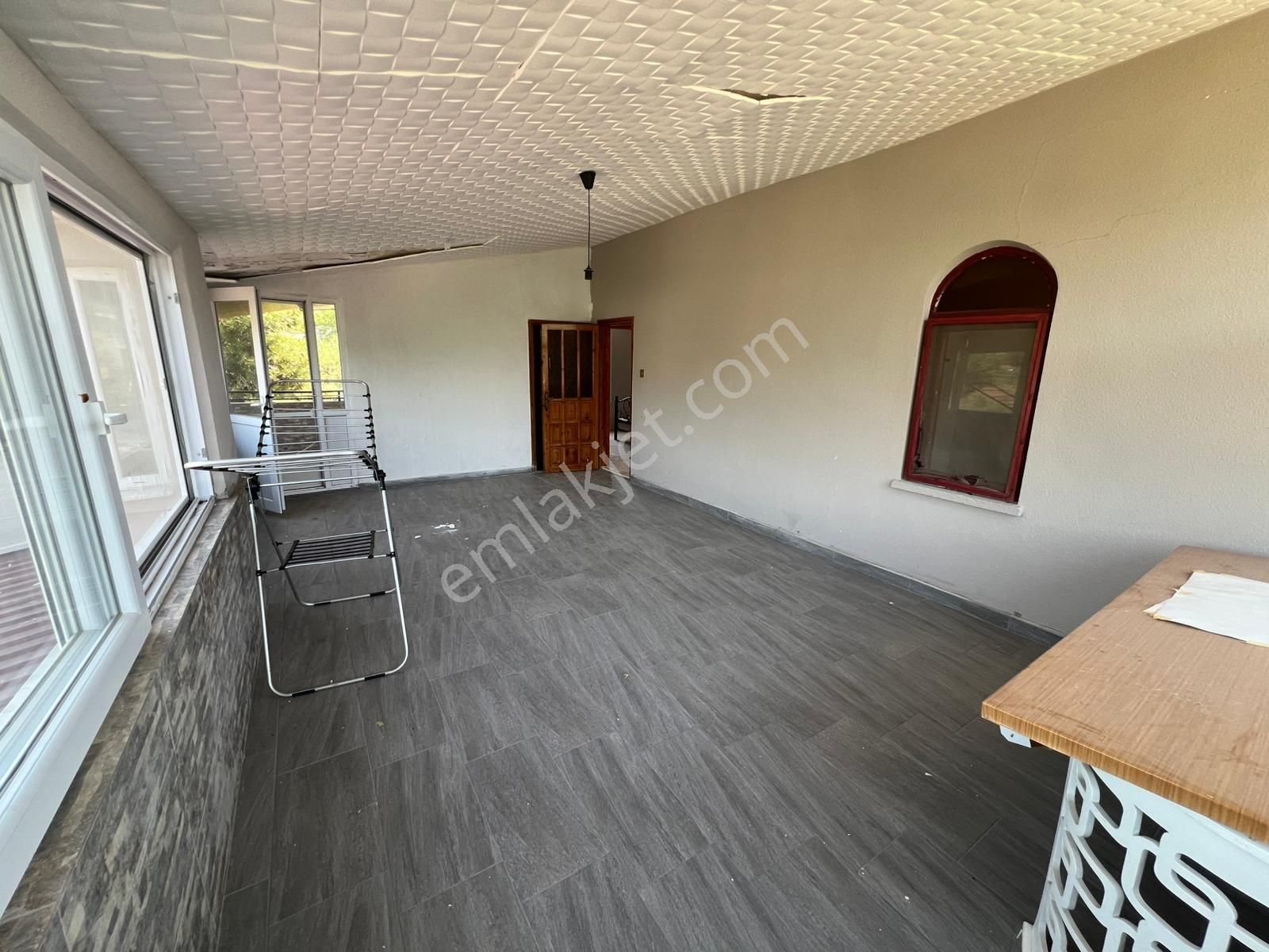 Arve'den Bekir Alanında 3 Katlı Ev Ve 1520 M² Arsayla Eşsiz Fırsat! - Görsel 8