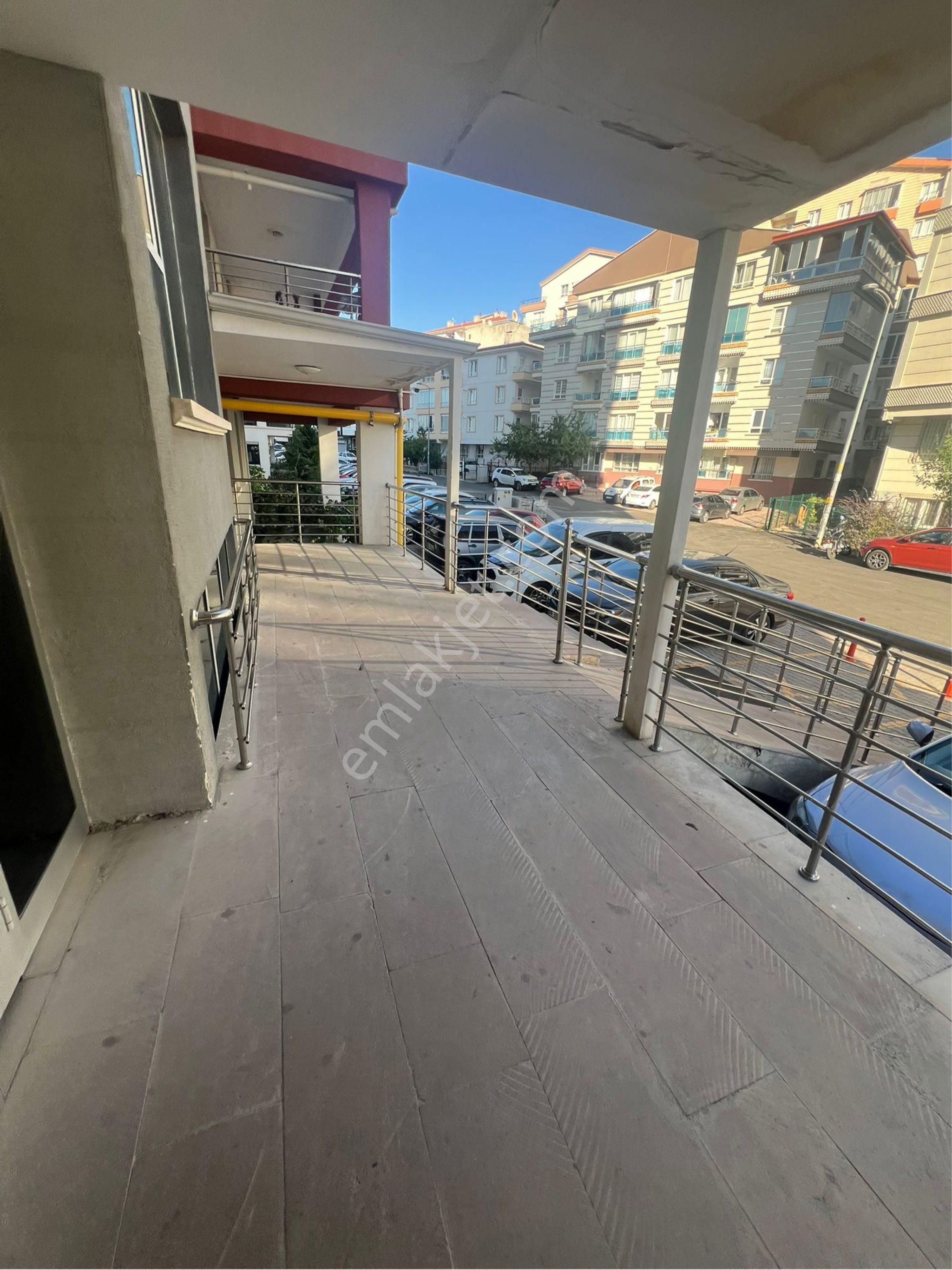 Şehitler Caddesi Bir Bina Site İçerisinde Kiralık 📌 3+1 • Full Eşyalı Daire - Görsel 5