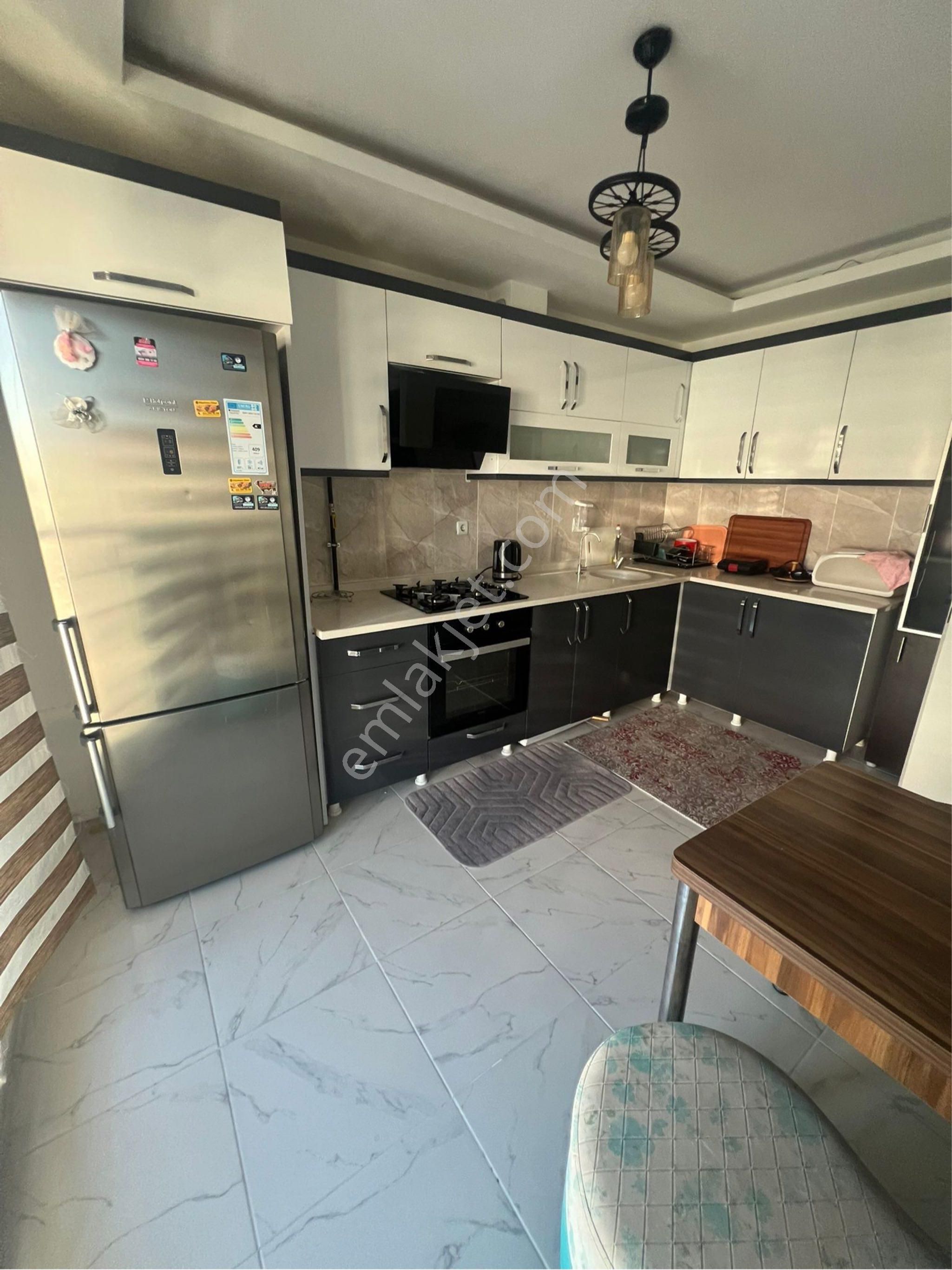 Şehitler Caddesi Bir Bina Site İçerisinde Kiralık 📌 3+1 • Full Eşyalı Daire - Görsel 9