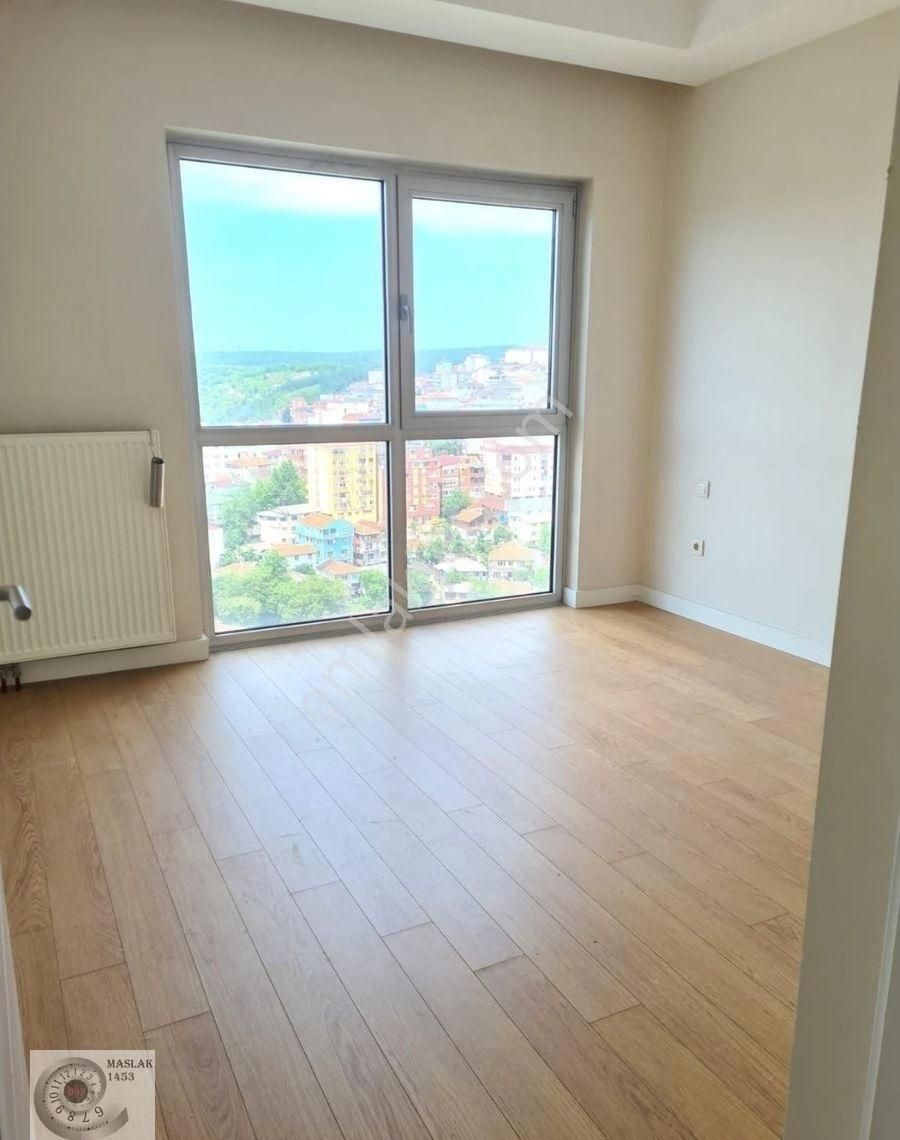 Myhome Sitesinde Satılık Balkonlu Boş 1+1 Çamaşır Odalı Büyük Tip