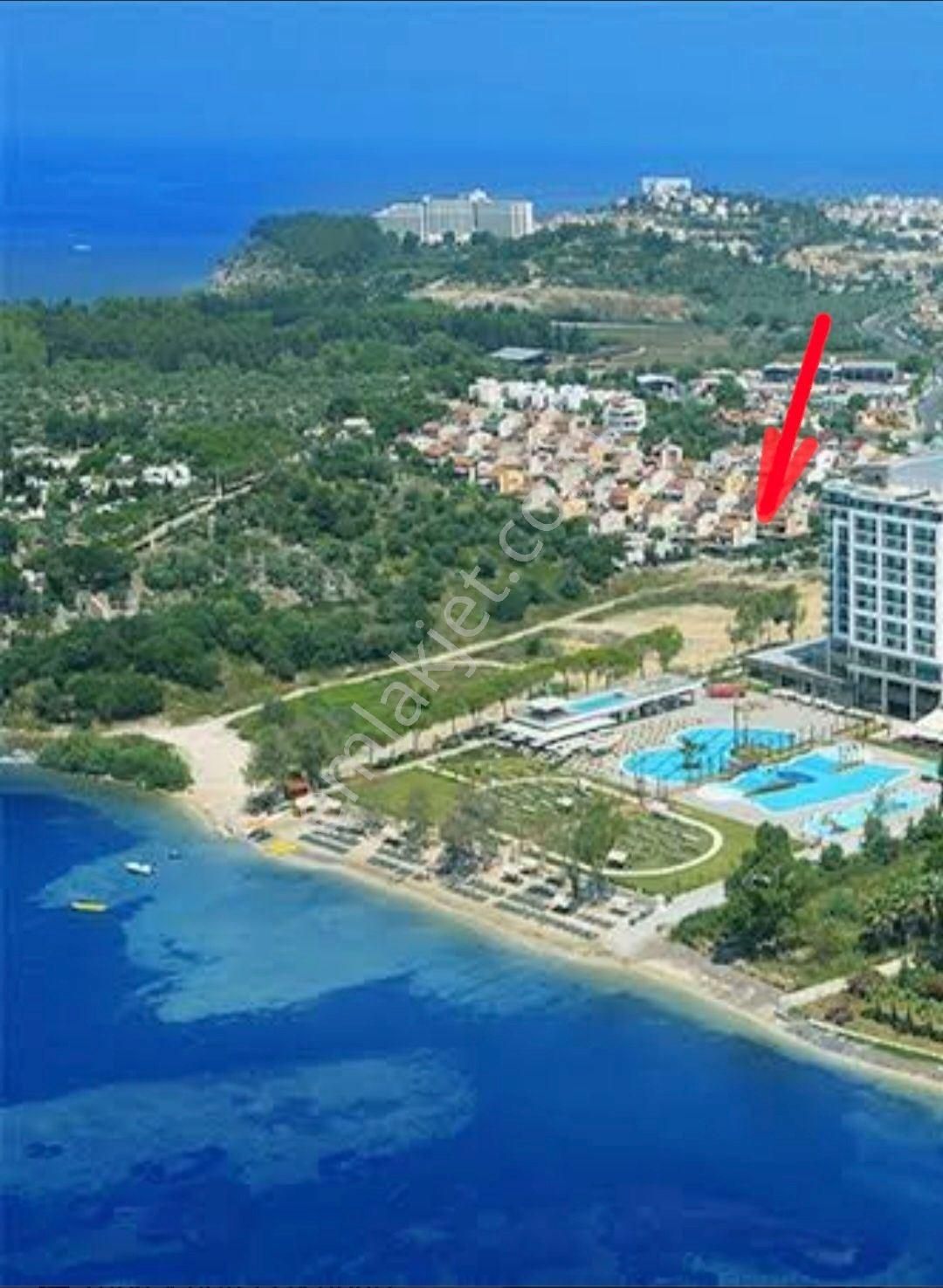 Kuşadası Kadınlar Liberty Otel Yanı Denizi Plaja 2000m. Villa