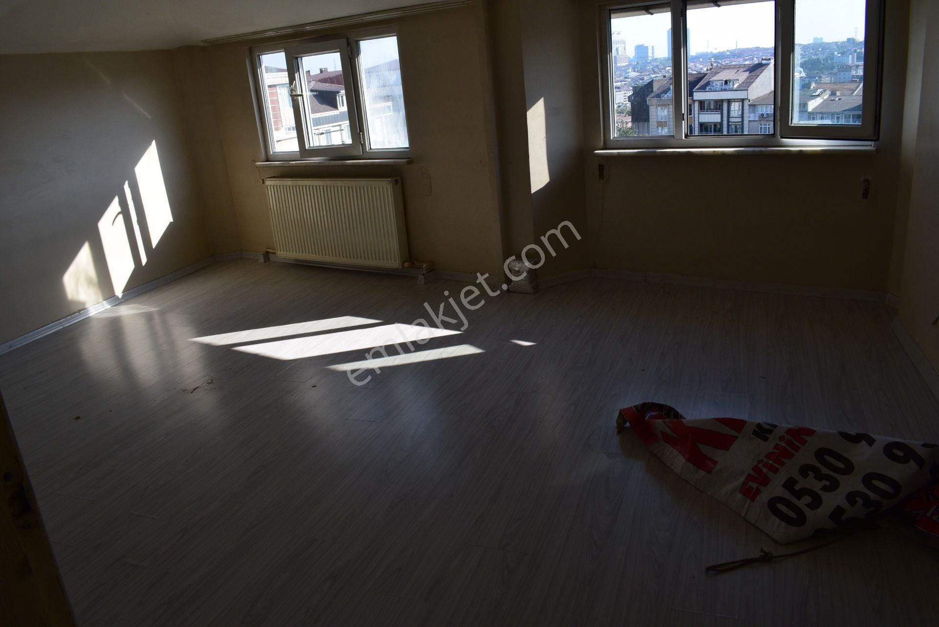 Esentepe Mah Hakanlar İnşaattan Kiralık 75m2 2+1 Çatı Katı Daire