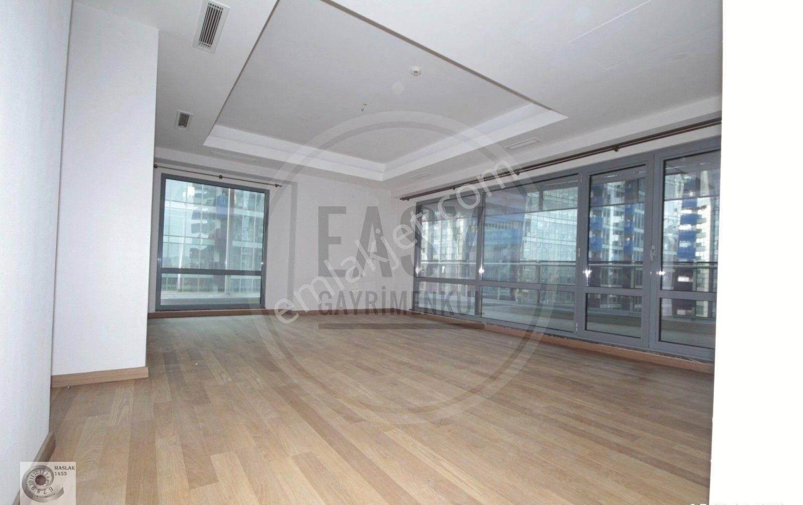 Ağaoğlu Maslak 1453 Sitesinde Muhteşem 2+1 Daire
