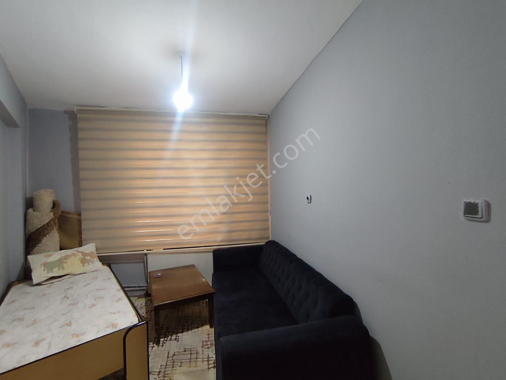 Yenişehir Gevran Caddesi Buket Lahmacun Karşısında 3+1 Acil Satılık Büro