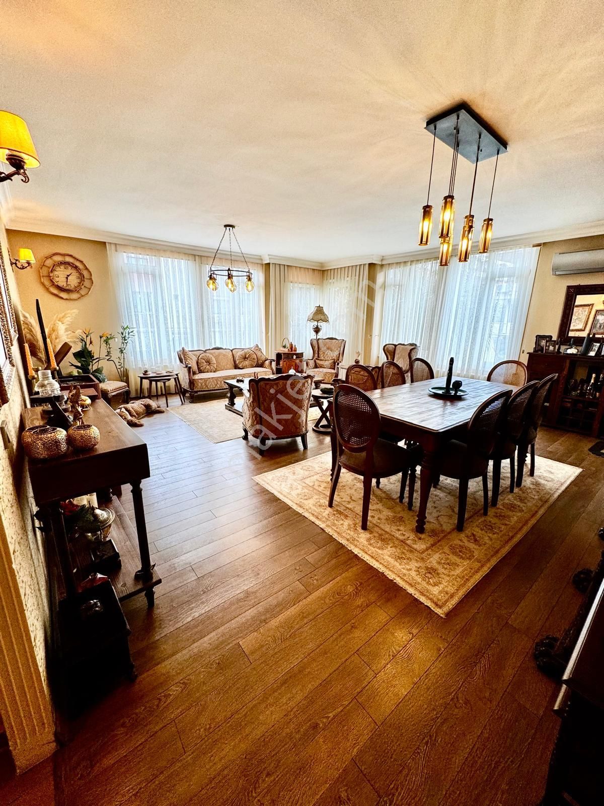 Goldhouse Dan Satılık Butik Site De 3+1 Daire