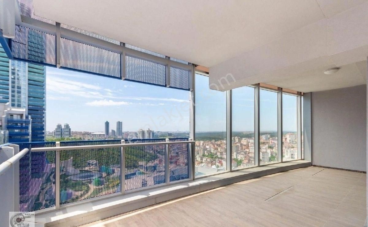 Sarıyer Ağaoğlu Maslak 1453'te Kiralık 3+1 Manzaralı Daire