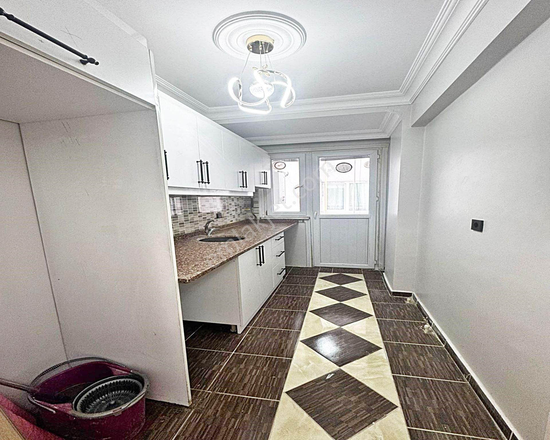 Talatpaşa Mah Merkezi Konumda Asansörlü Temiz 2+1 Satılık Dare - Görsel 4