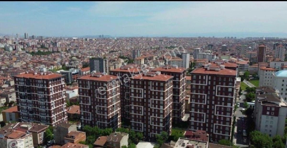 Bağcılar Yenimahallede 13. Kat Ferah 3+1 Daire Ebeveyn Banyolu
