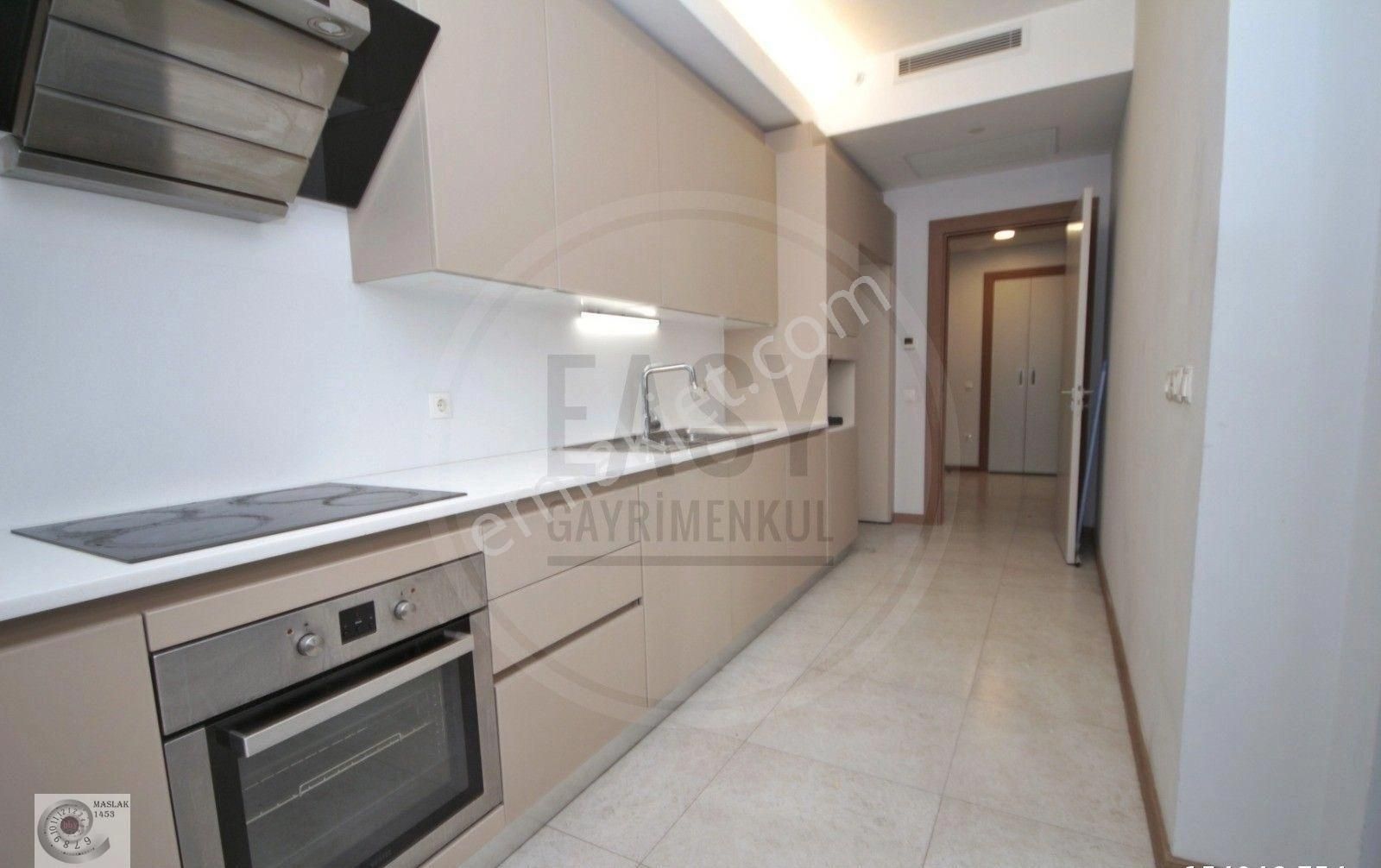 Ağaoğlu 1453 Sitesinde Köşe ***boş***satılık 2+1 Daire***güncel İlan***