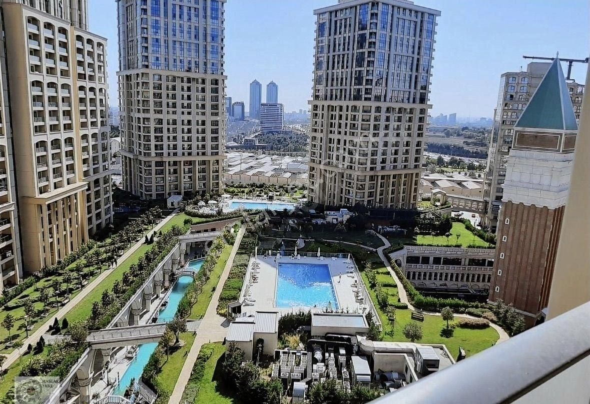 Via Port Venezia Mega'da, Avm Mnz Satılık Geniş 1+1 Eşyalı Daire