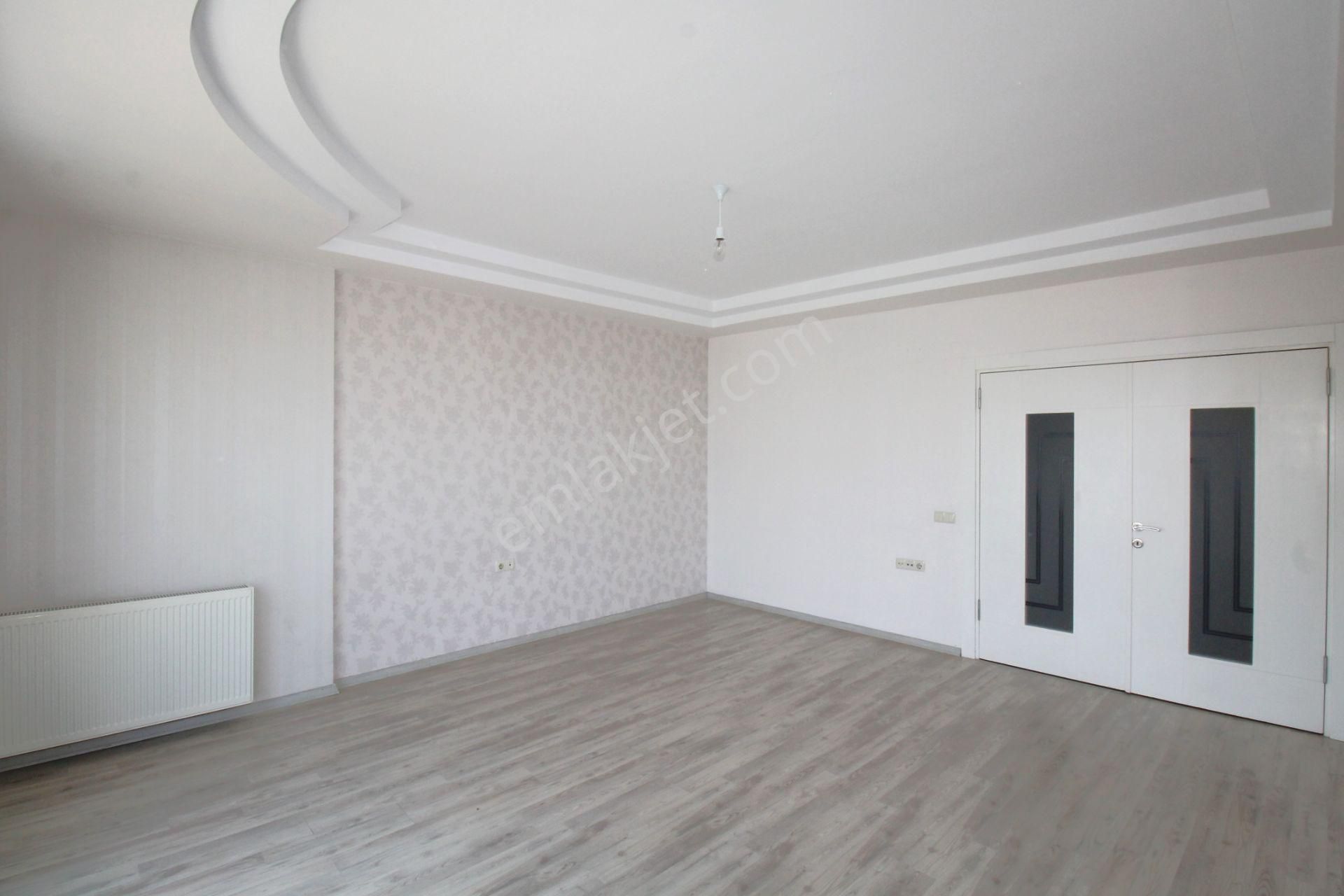 Retro’dan Akkent Mah’de Ferahlığıyla Size Huzur Verecek B.mutfak 3+1