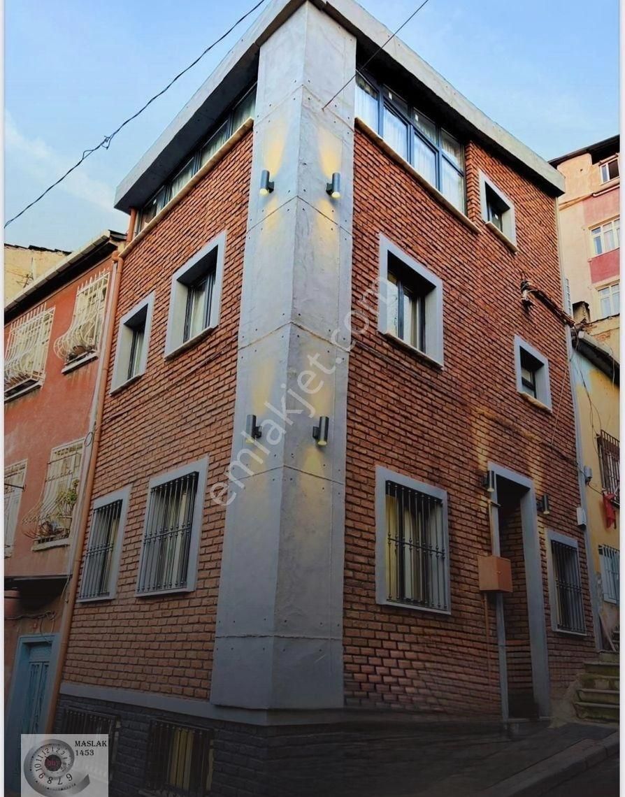 Taksim'de Yatırımcılar İçin Eşsiz Fırsat!!! Satılık Bina