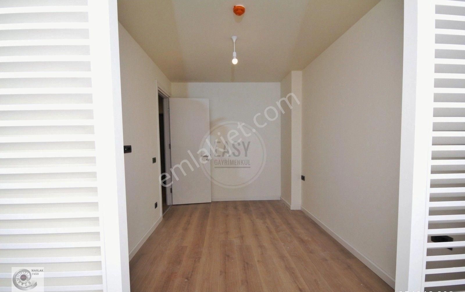 Avangart Sitesinde 1+1 Satılık Daire Boş Peyzaj Manzaralı