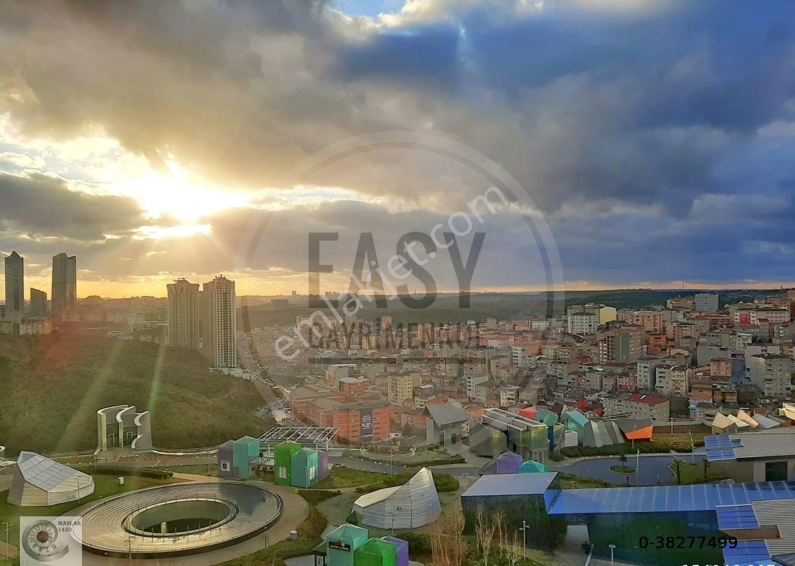 Maslak 1453 Sitesinde Muhteşem Satılık 1+0 Stüdyo Satılık