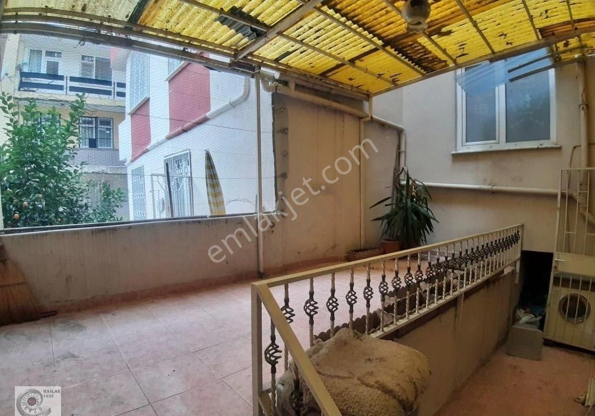 For Sale! Yeşilköy'de Sahil'e 200metre, Verandalı Bahçe Katı