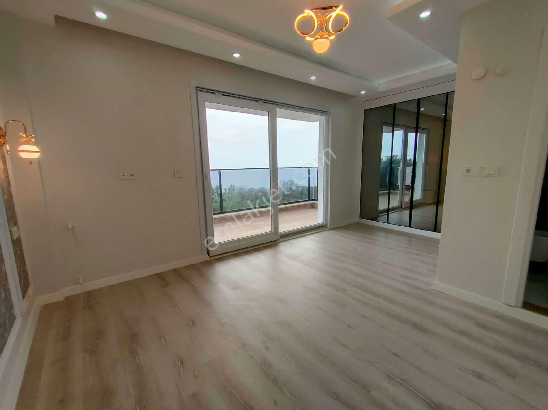 M.ereğlisi Dereağzı Sıfır Havuzlu Ultra Lüks Denize Sıfır Villa - Görsel 24