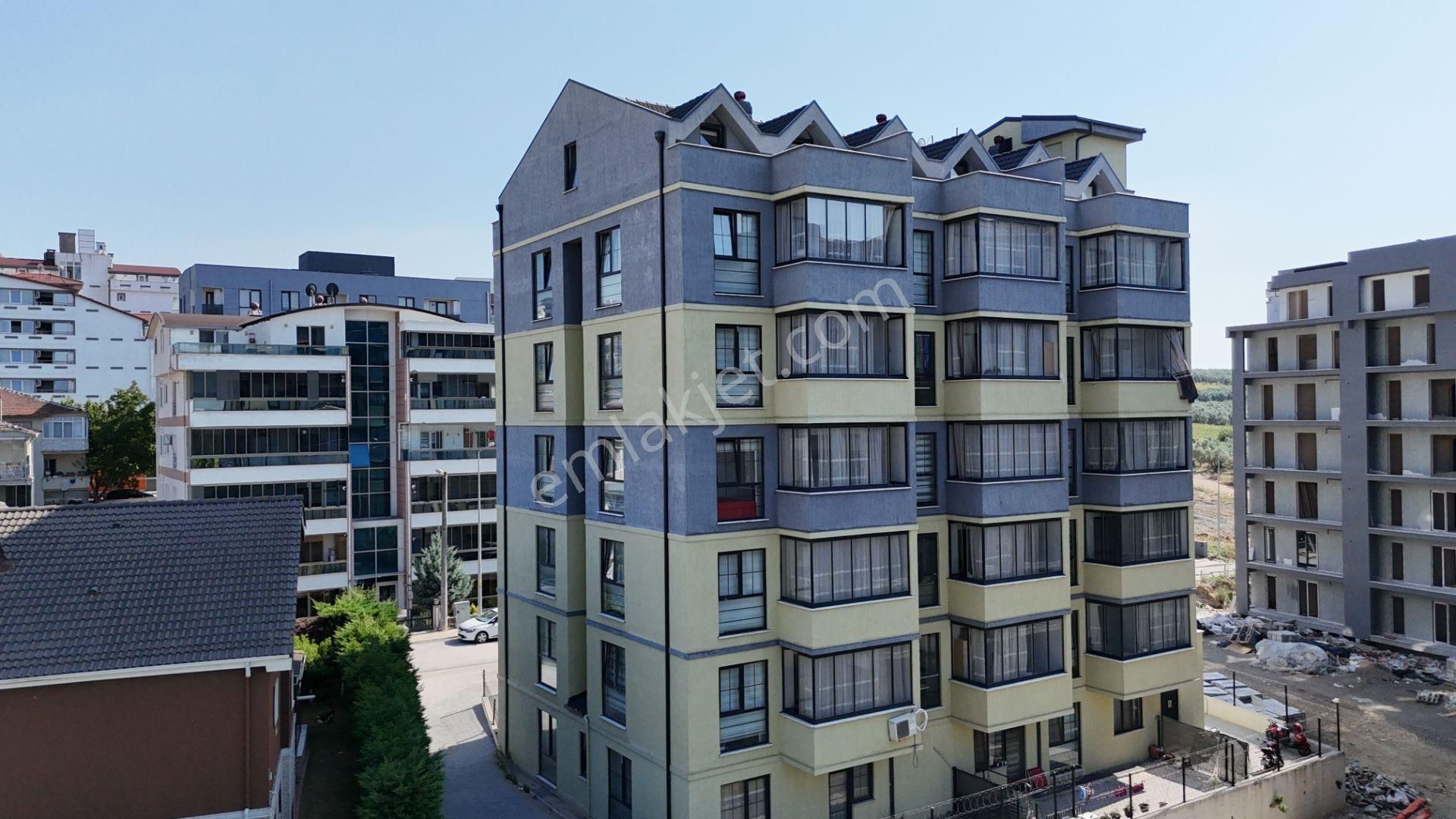 Bahar'dan Dumlupınar'da 1+1 Eşyalı Çatı Katı Kiralık Daire