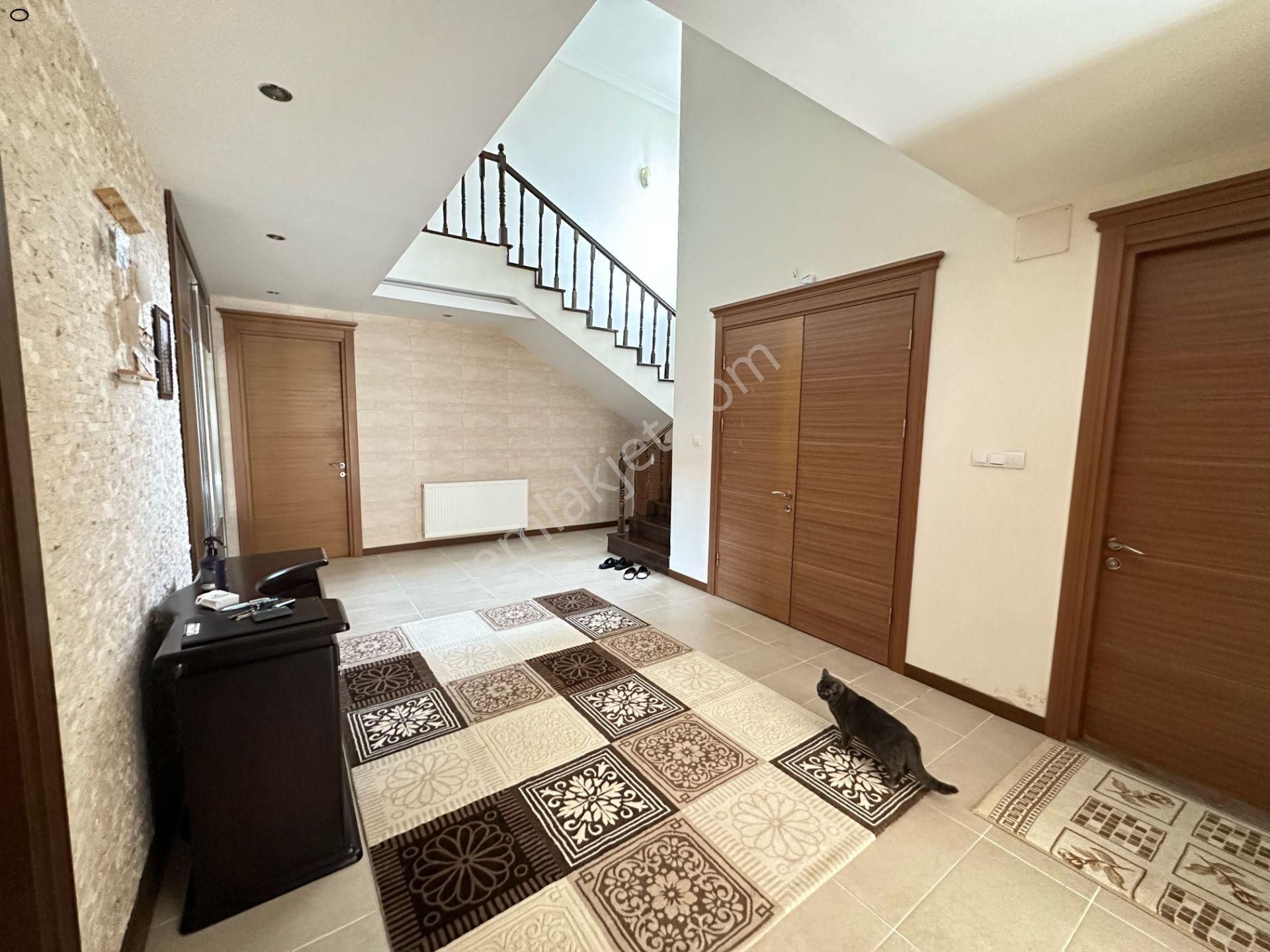 Dicle Vadi Satılık 5.5+1 Villa - Görsel 14