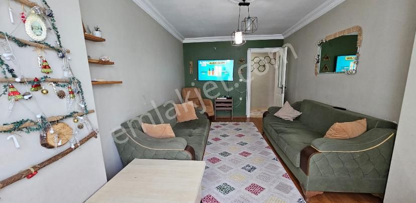 Gaziosmanpaşa Yıldıztabya Mahallesinde/ Yeni Binada/ 2+1/130m2/yüksek Giriş /satılık Daire