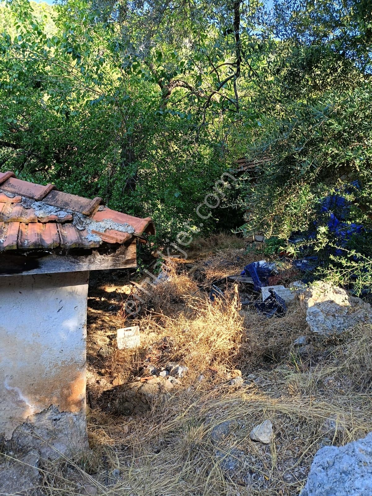İçinde Kevgir Evi Kayıtlı Olan Arazi - Görsel 4
