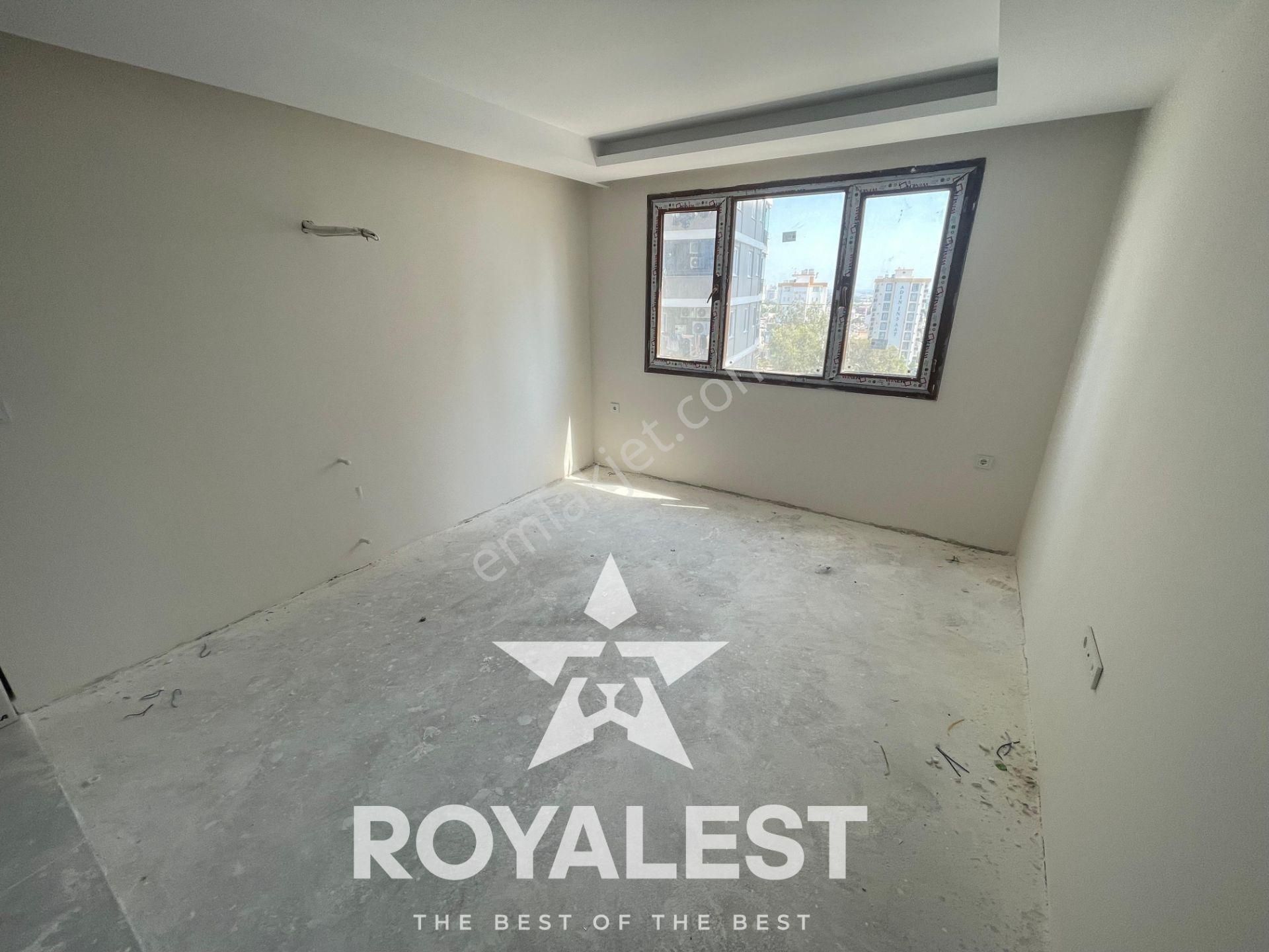 Royalestten Kısmen İçi Tamamlanmış Fırsat Daire