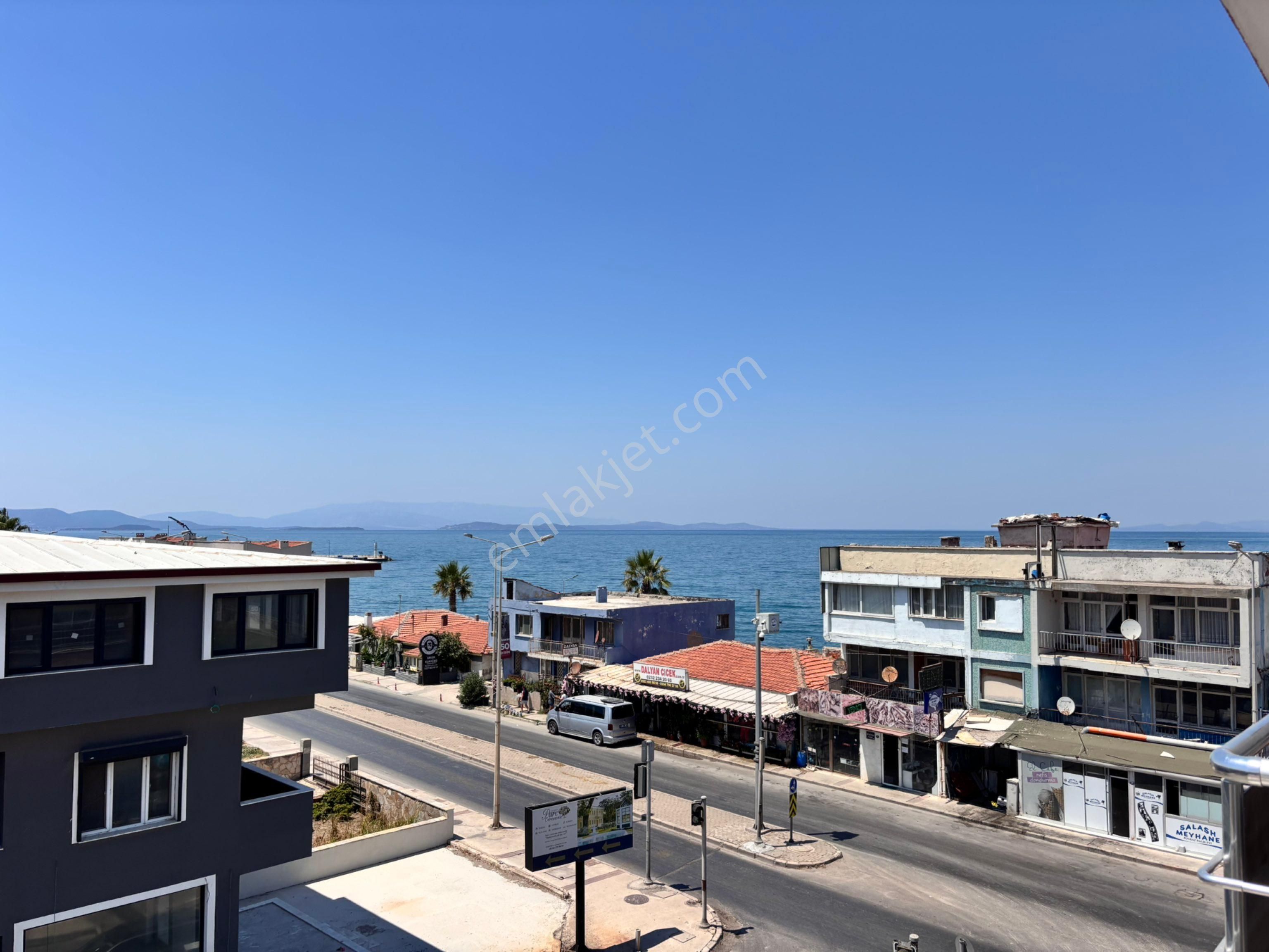 Güzelbahçe Yalı’da Deniz Manzaralı 3+1 Kiralık Daire