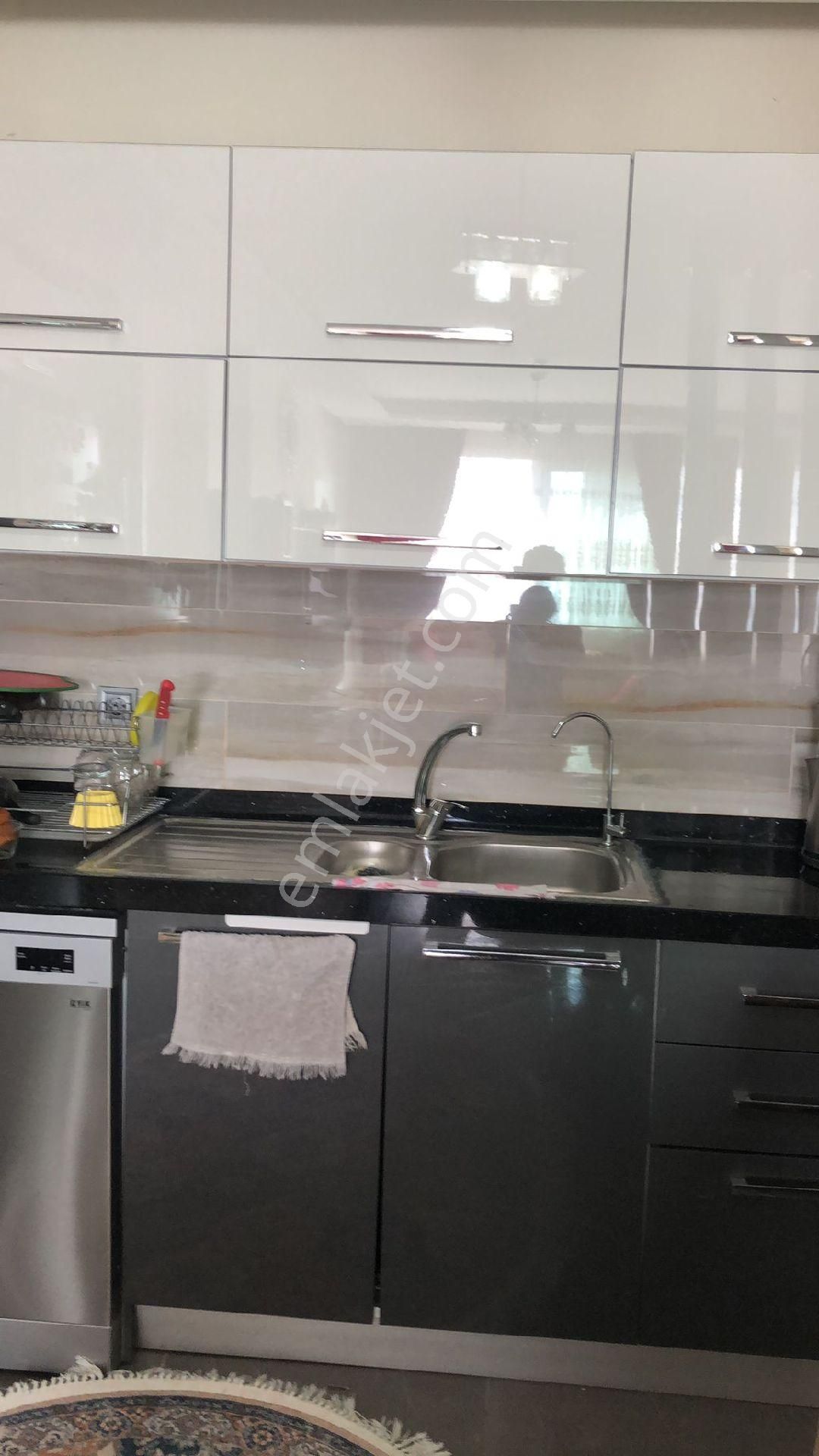 Yüzüncü Yıl Altıneler Okul Civarı Kaçmaz Daire. - Görsel 4