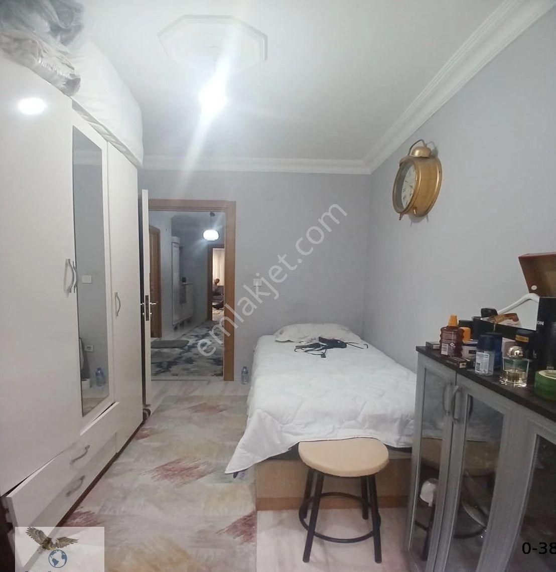 Avcılar Cihangirde Metrobüsün Dibinde 2+1 11 Yaşında Bahçe Katı