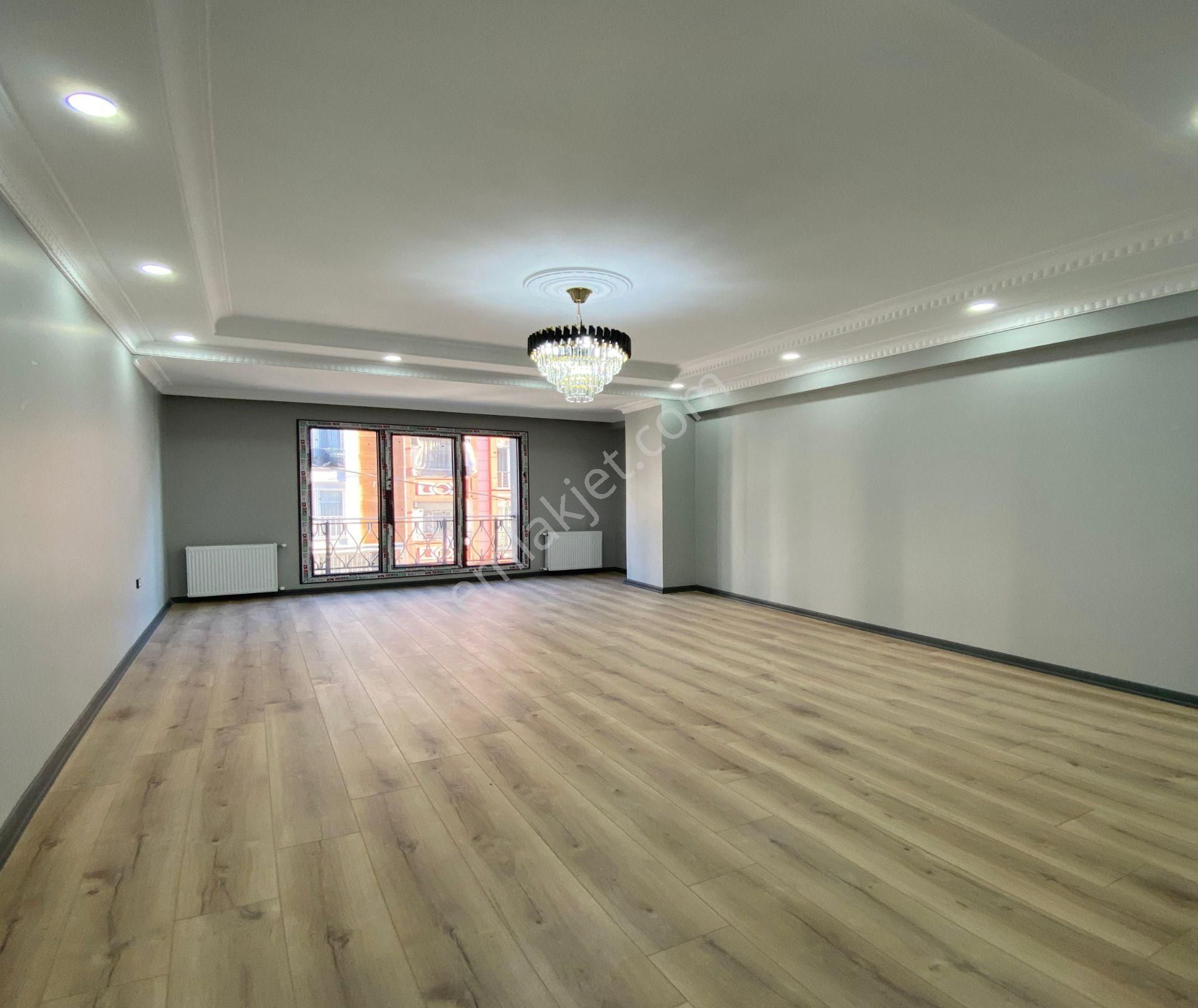 Bahçeşehir Lokasyonu Yatırıma & Oturuma Uygun 2+1 Ara Kat Dekorlu Yeni Satılık Daire - Görsel 18