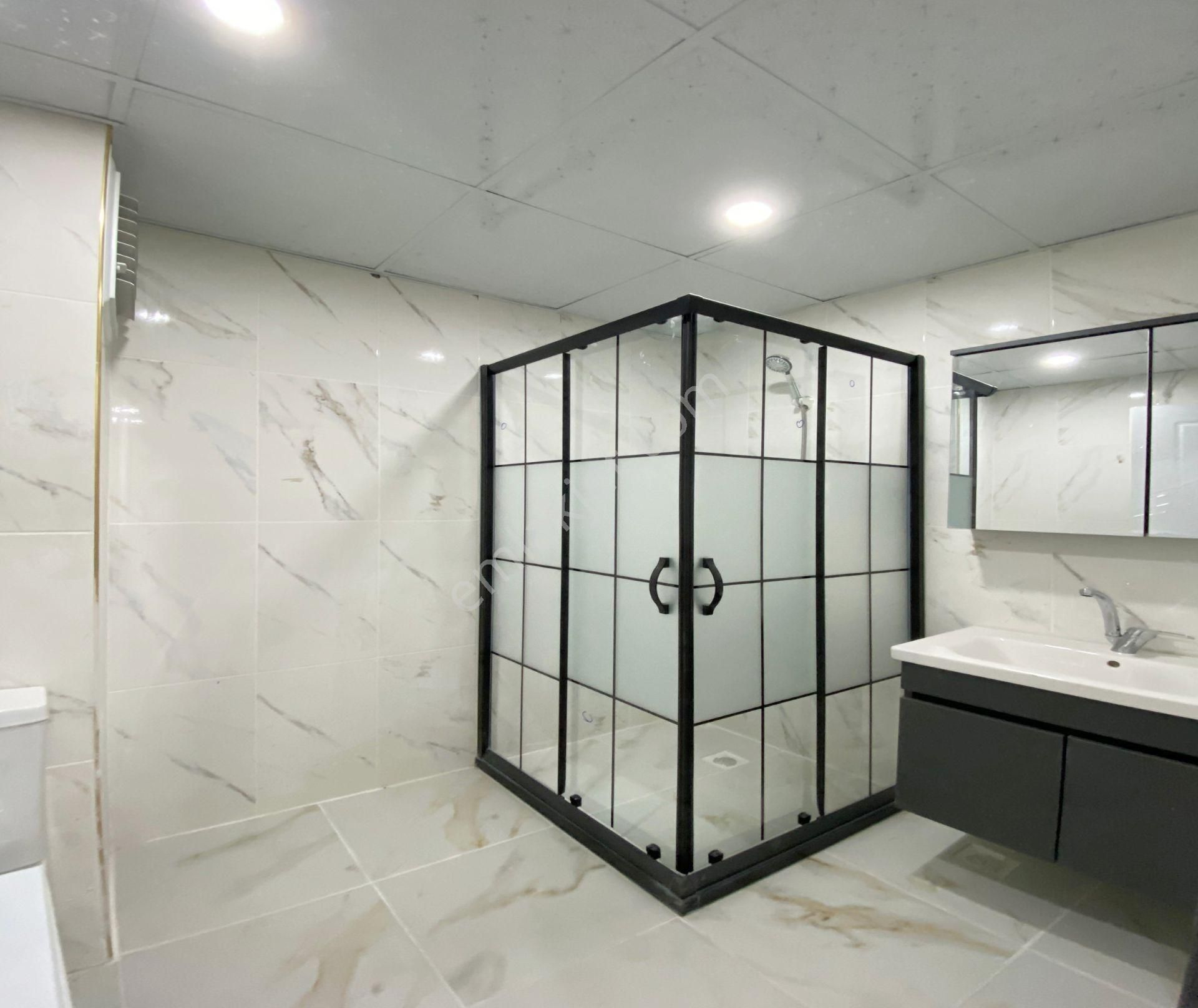 Bahçeşehir Lokasyonu Yatırıma & Oturuma Uygun 2+1 Ara Kat Dekorlu Yeni Satılık Daire - Görsel 9