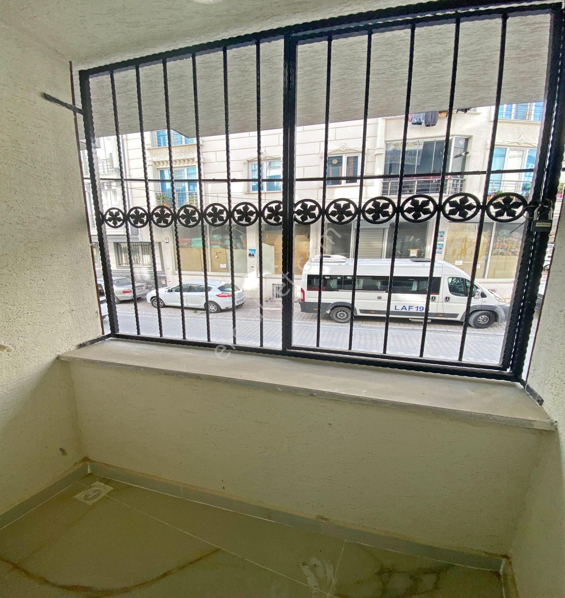 Bahçeşehir Tem Otobana Yakın 2+1 Geniş 2.kat Satılık Daireler - Görsel 5